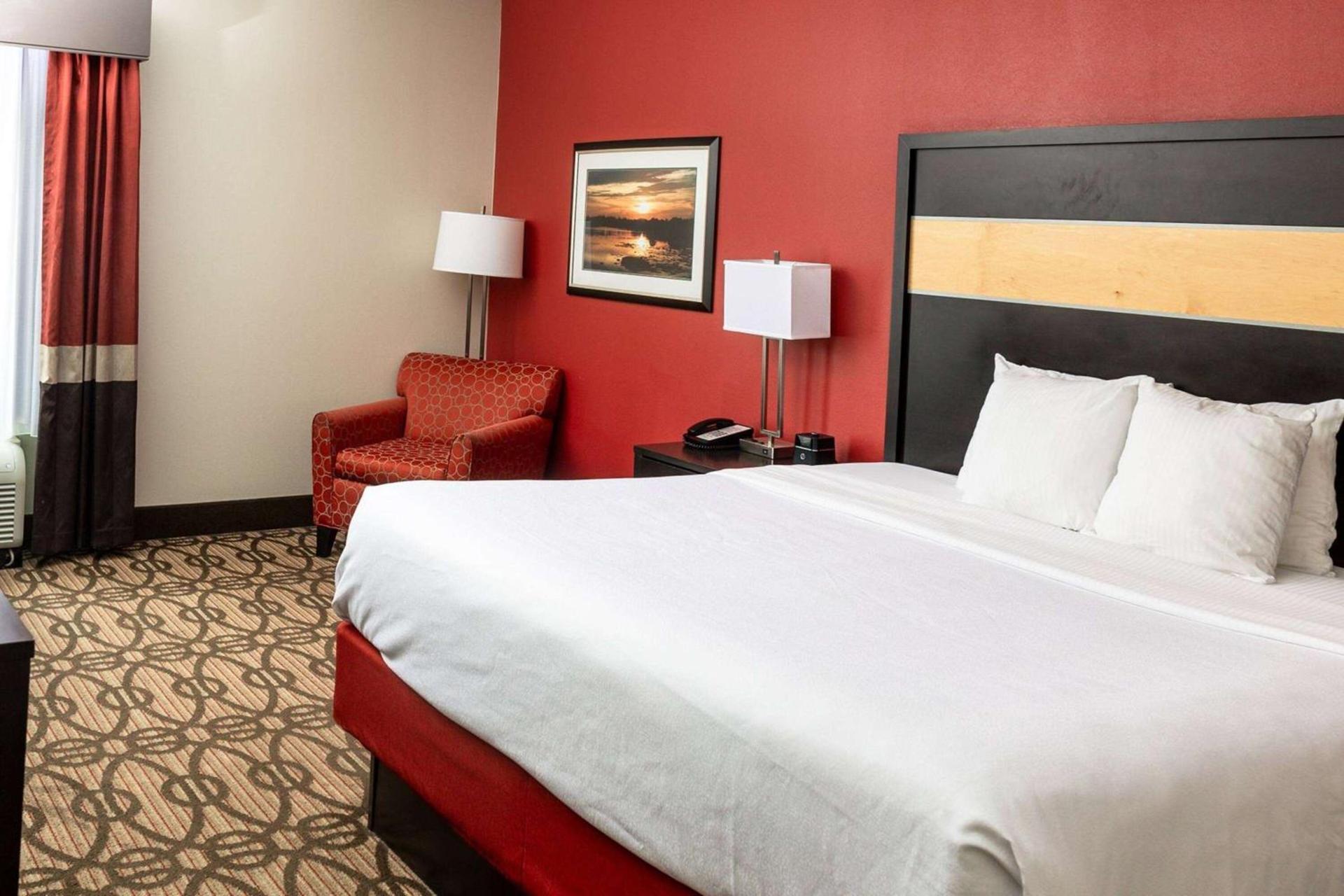 La Quinta by Wyndham Starkville at MSU photo 38