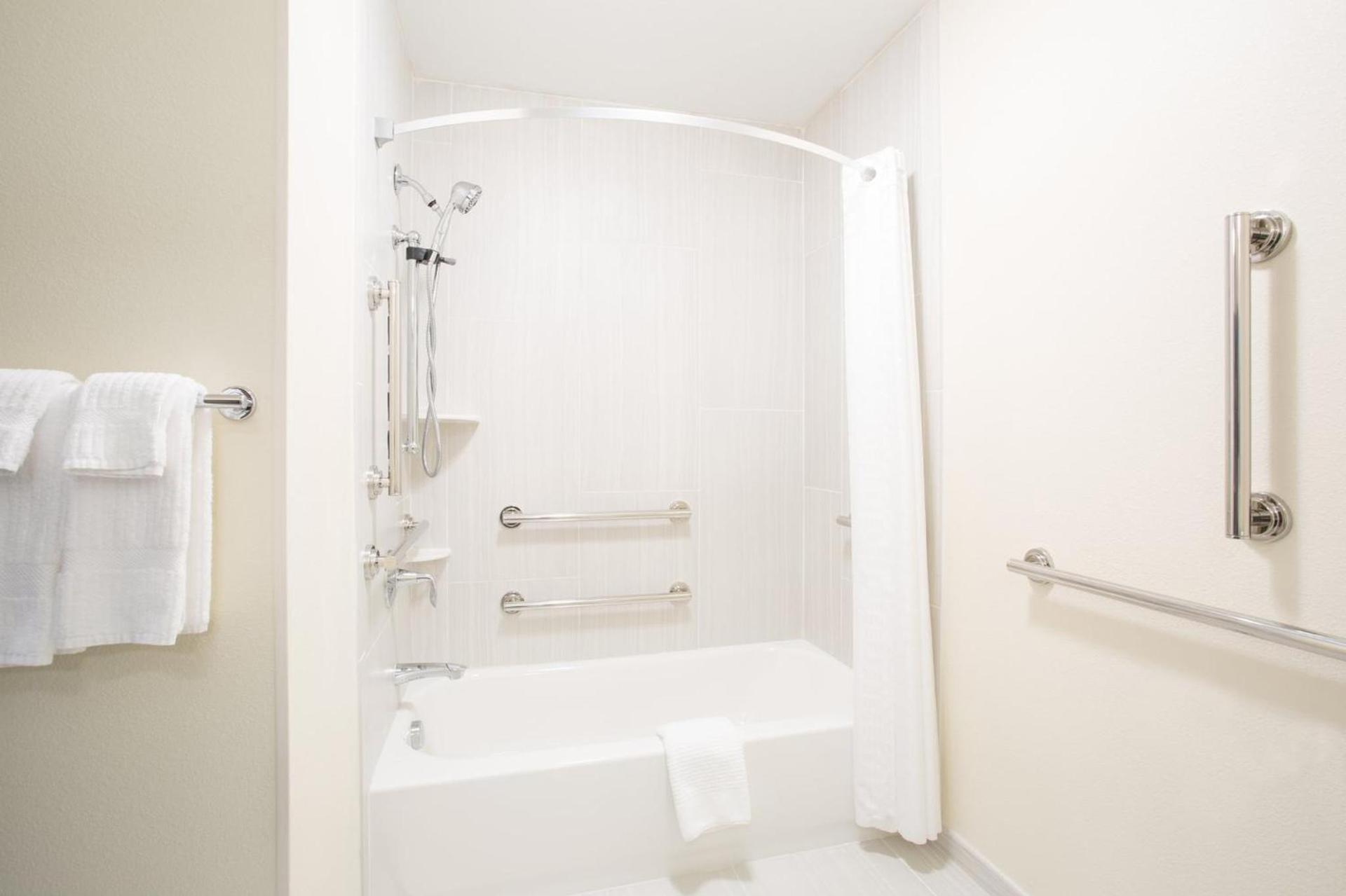 Candlewood Suites Longmont - Boulder Area by IHG photo 79