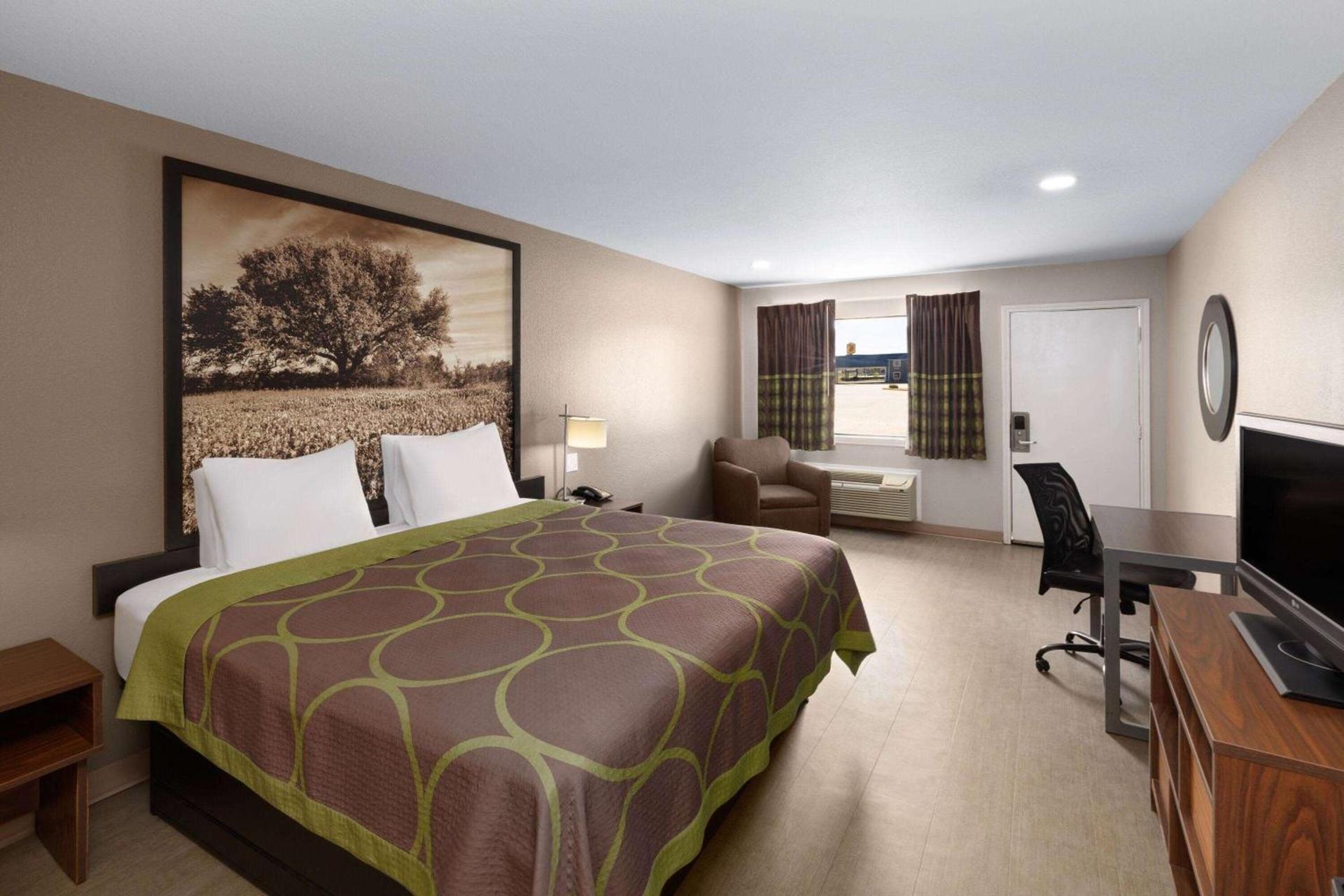 Super 8 by Wyndham Buffalo photo 15