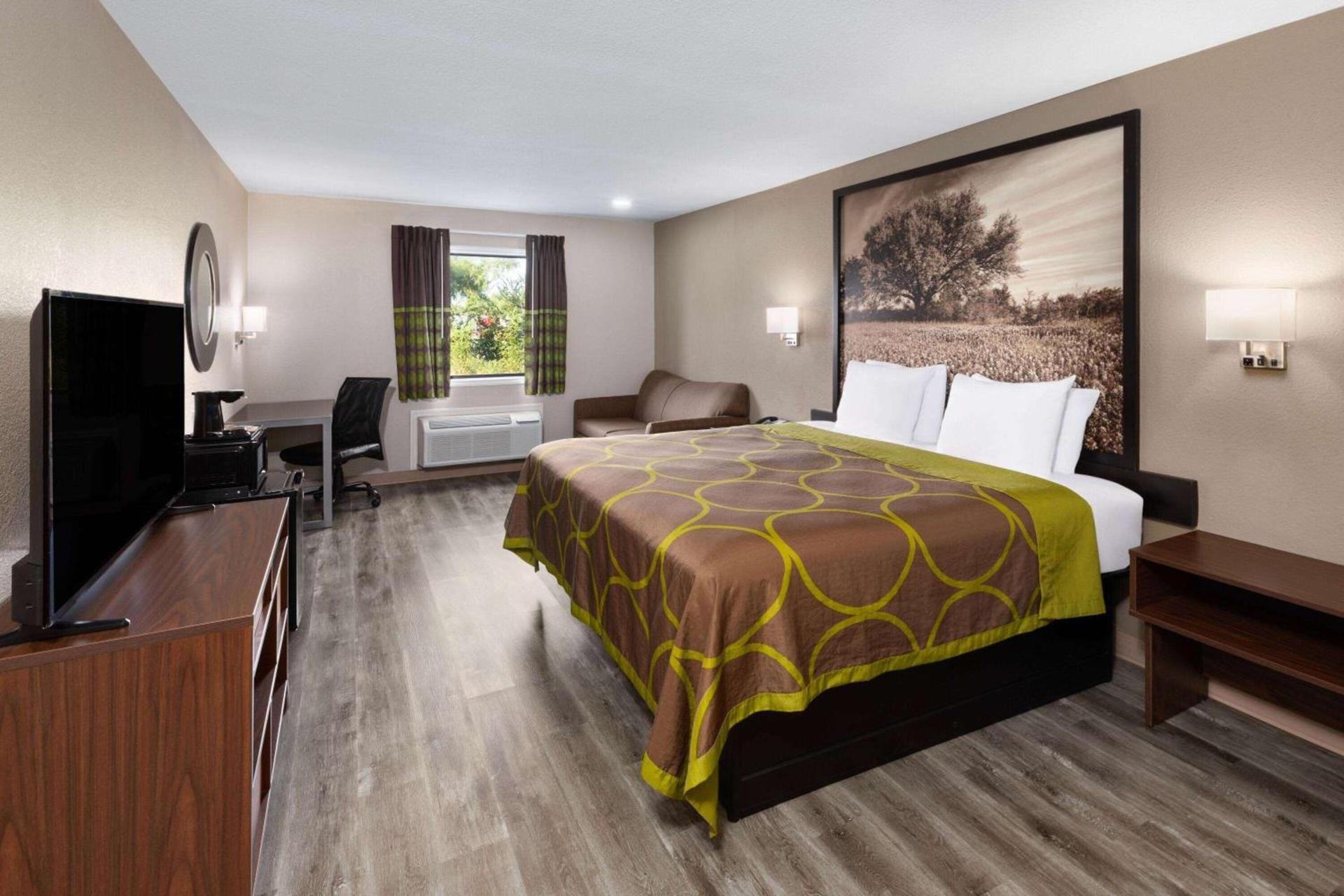 Super 8 by Wyndham Buffalo photo 19