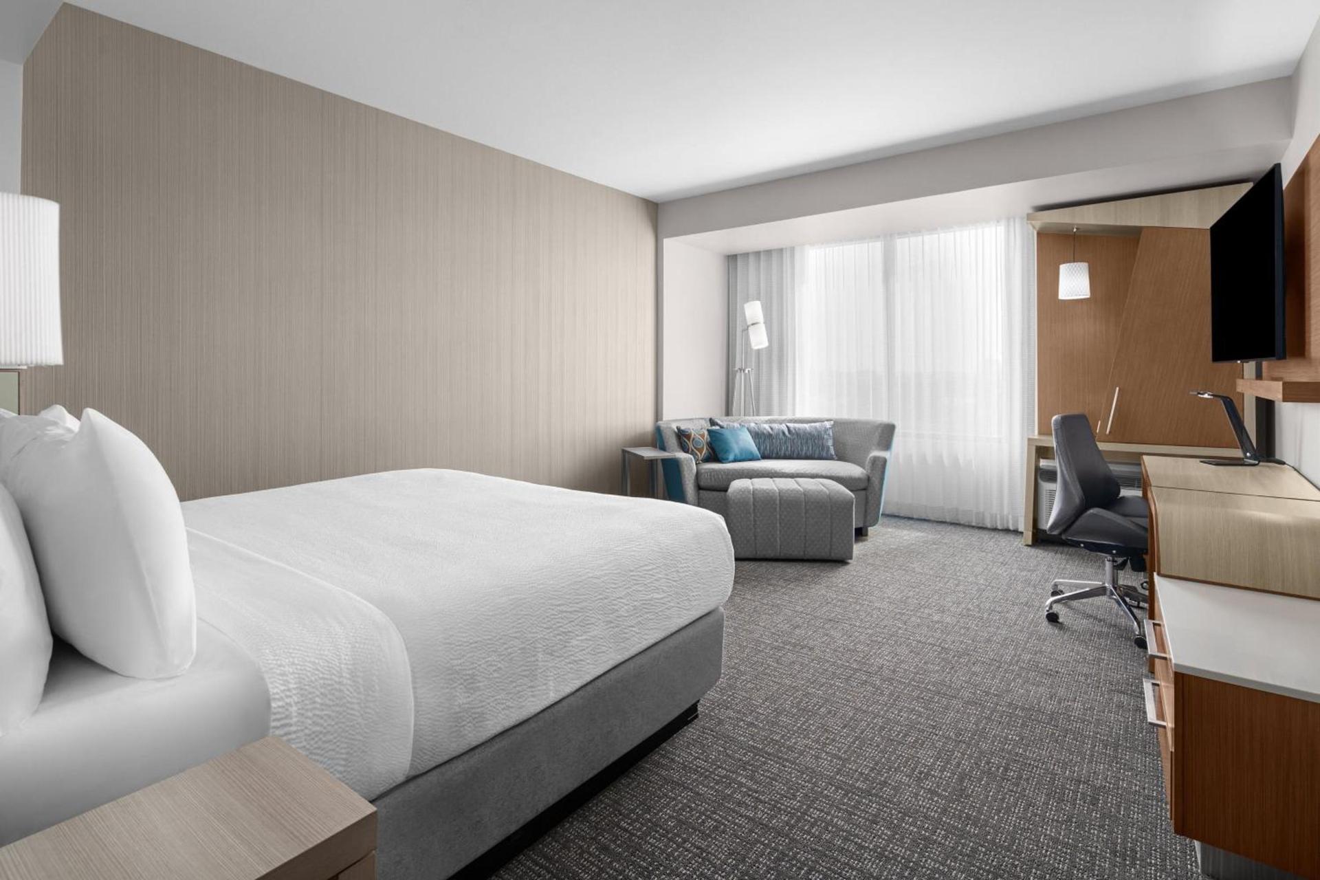 Courtyard by Marriott Clearwater Beach photo 25