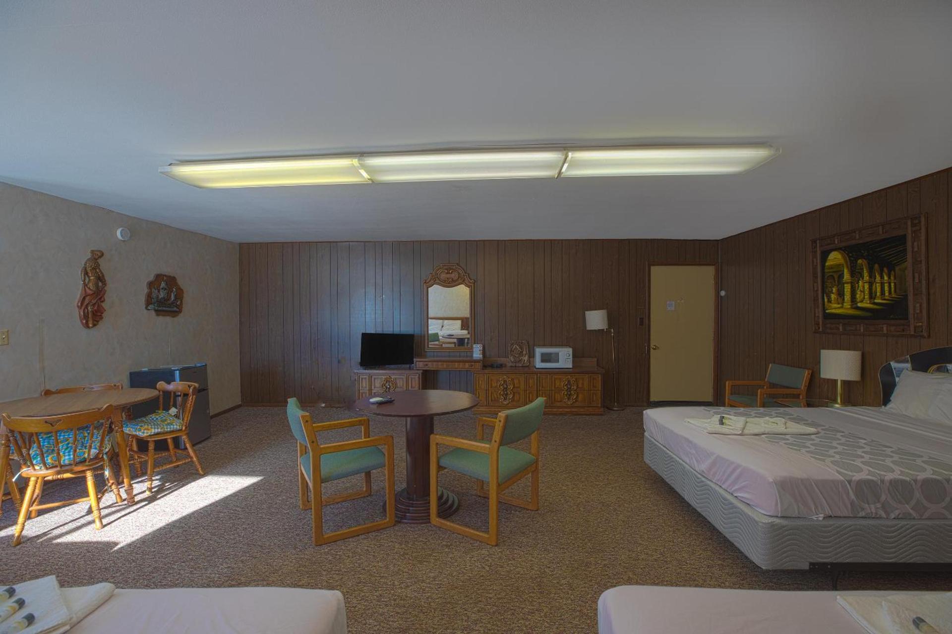 Love Hotels Tomahawk by OYO at Lake Mohawksin WI photo 29