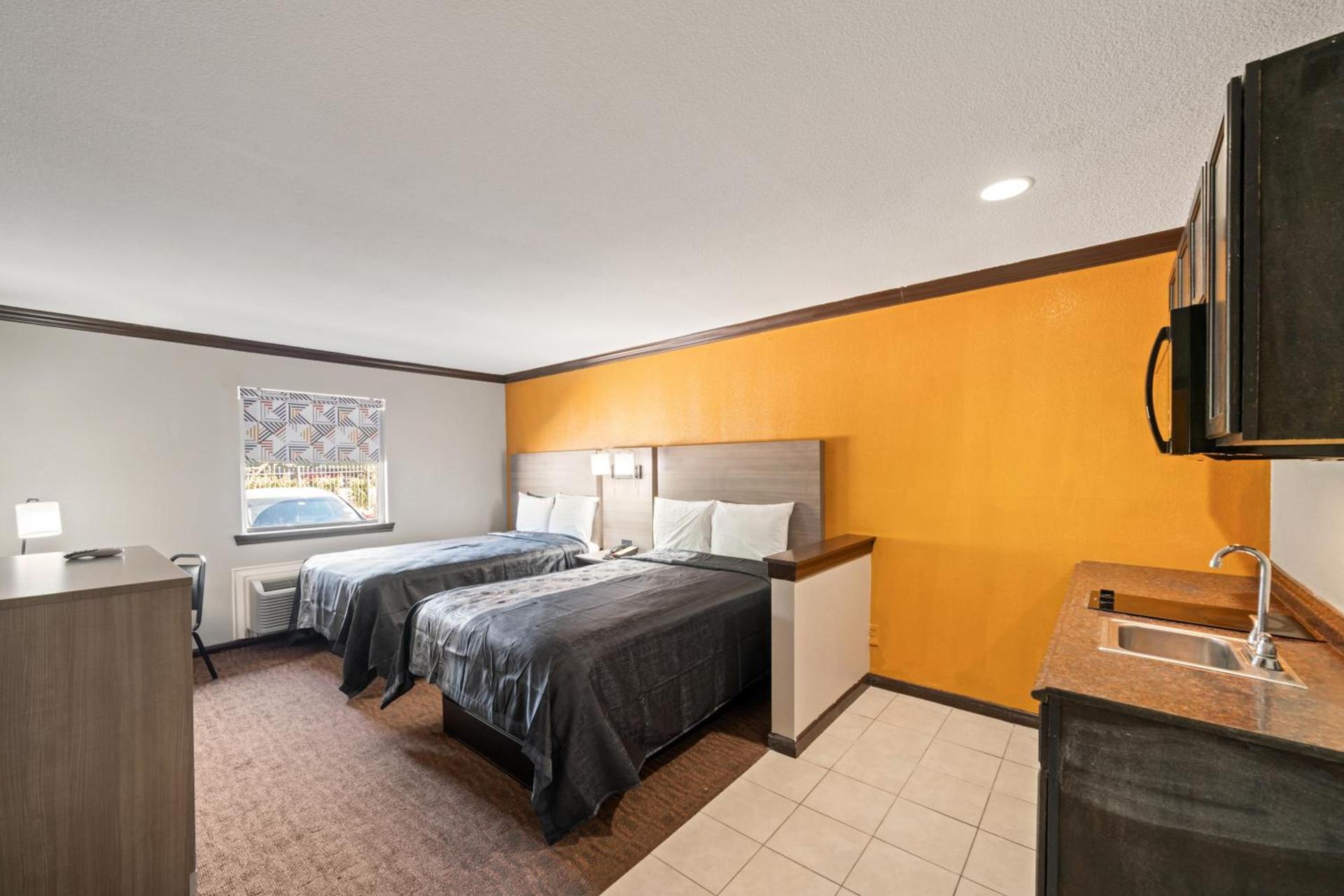 Americas Best Value Inn & Suites Brenham photo 37