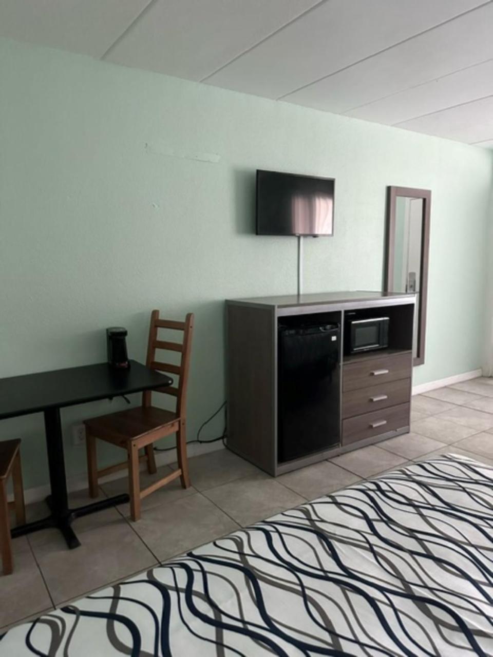 Royal Canadian Motel photo 50