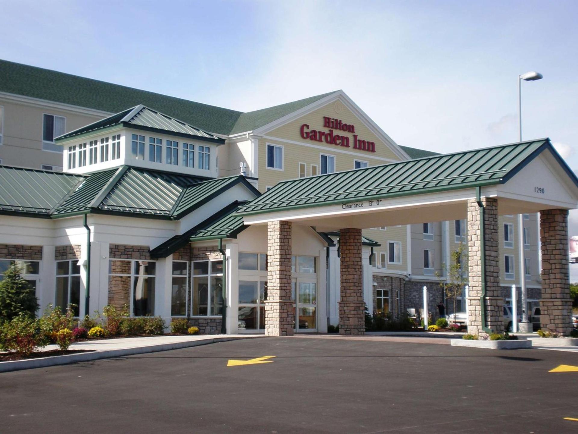 Hilton Garden Inn Watertown photo 2