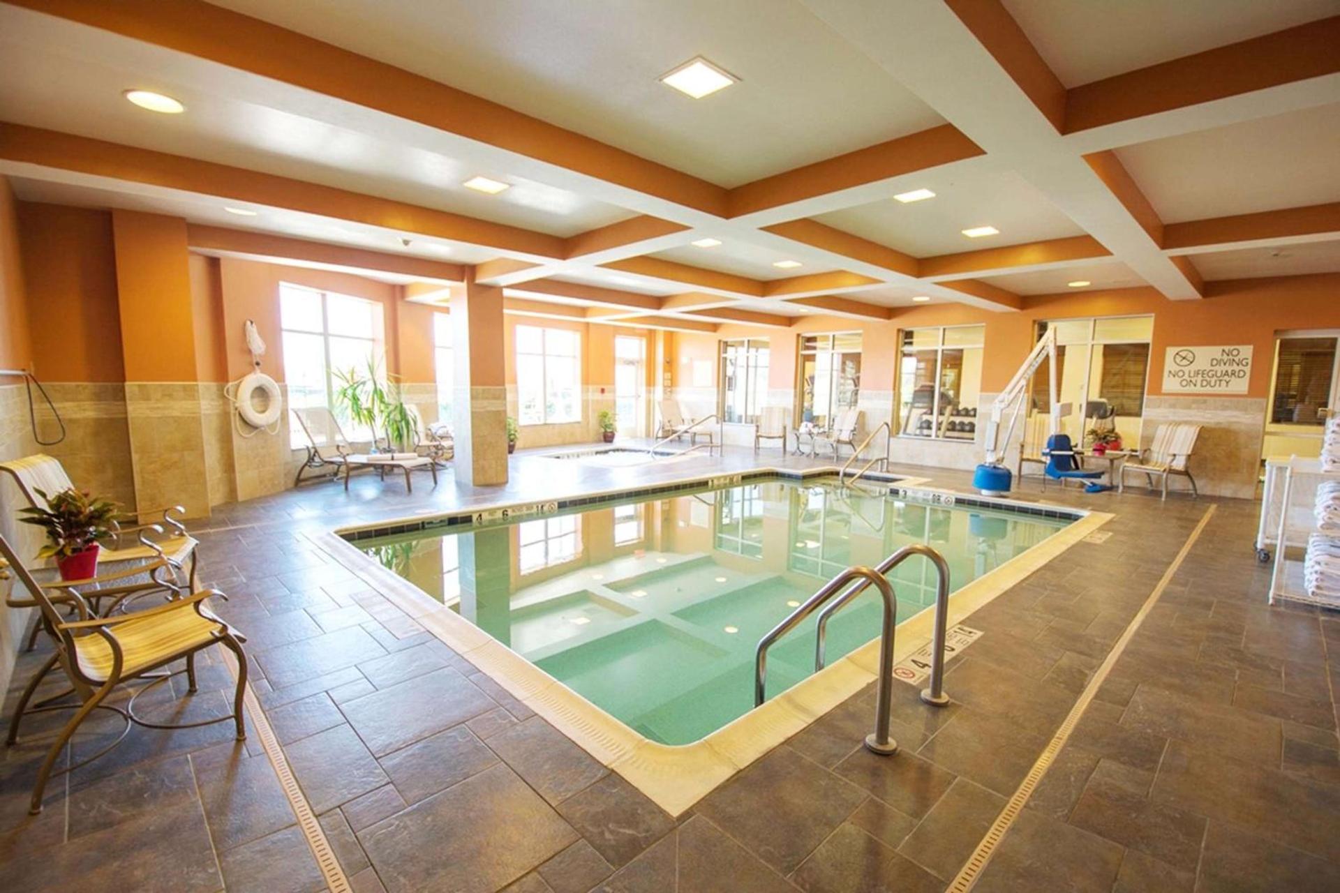 Hilton Garden Inn Watertown photo 9