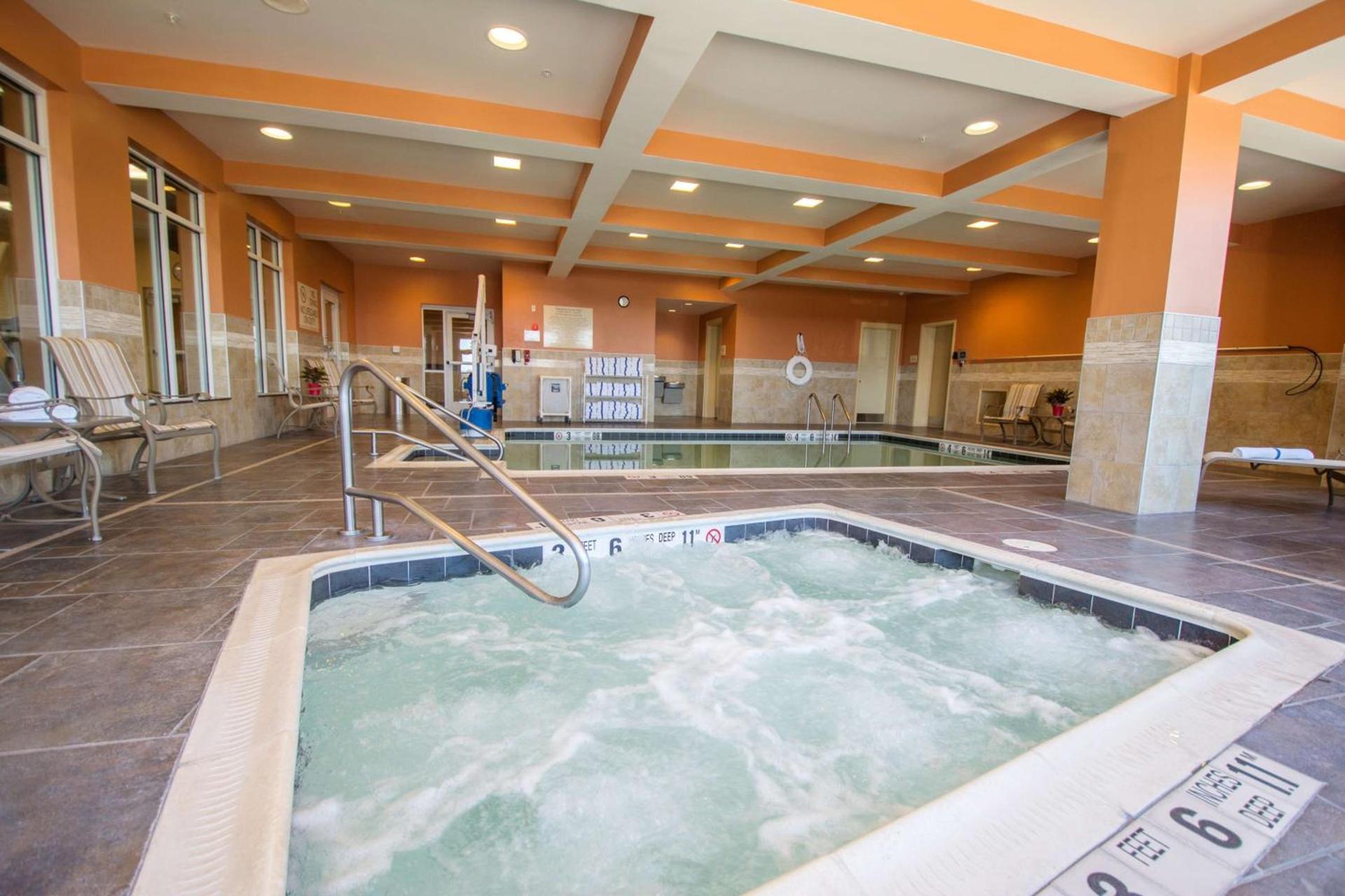 Hilton Garden Inn Watertown photo 10