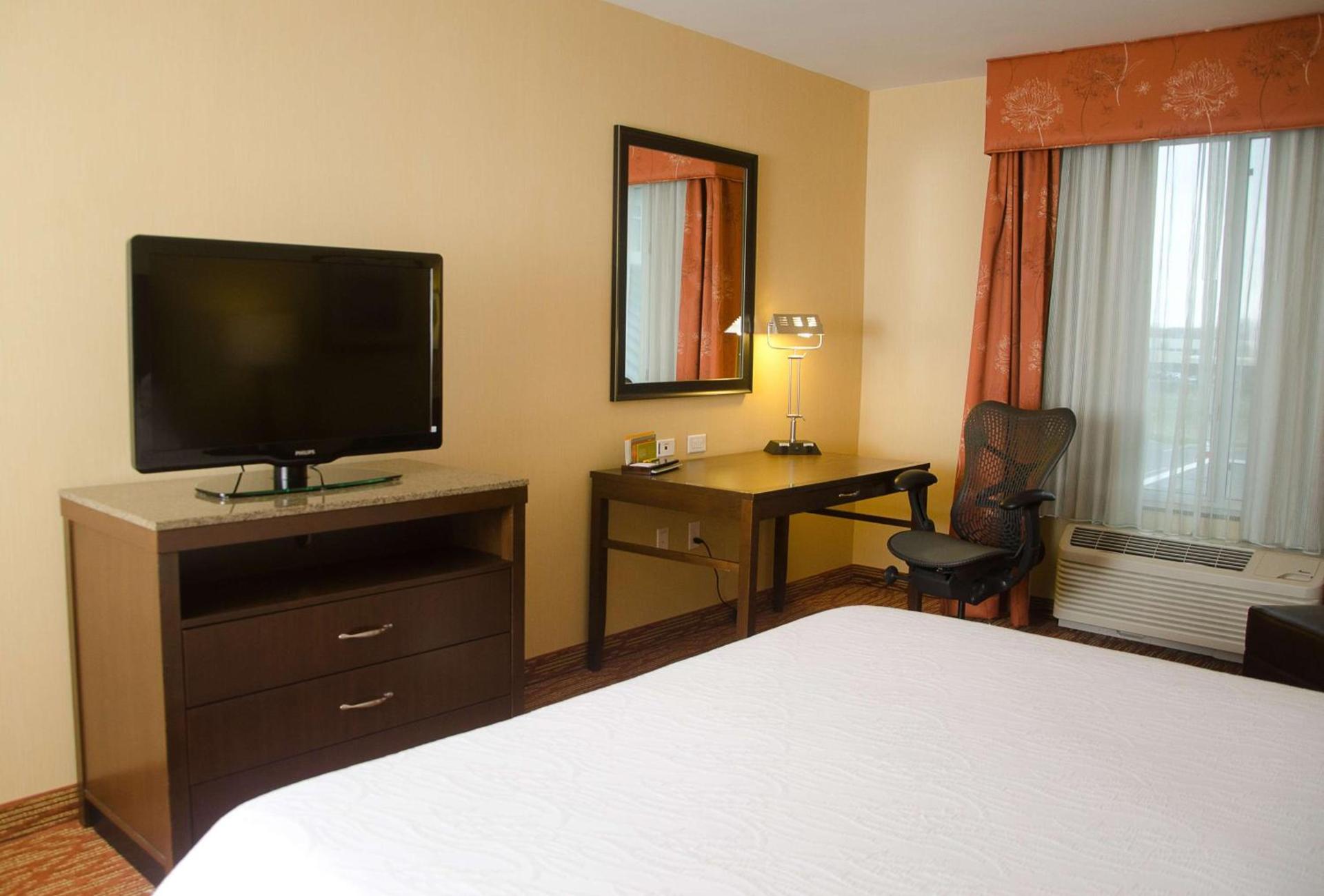 Hilton Garden Inn Watertown photo 32