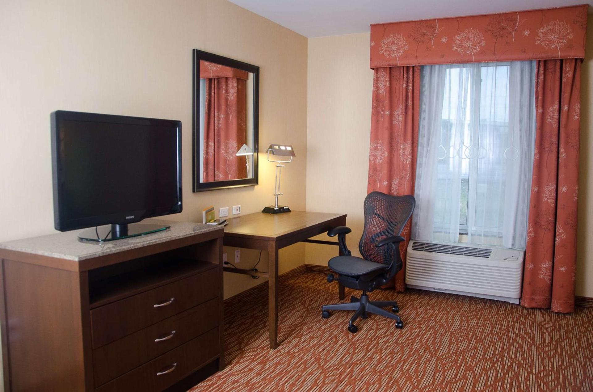 Hilton Garden Inn Watertown photo 48