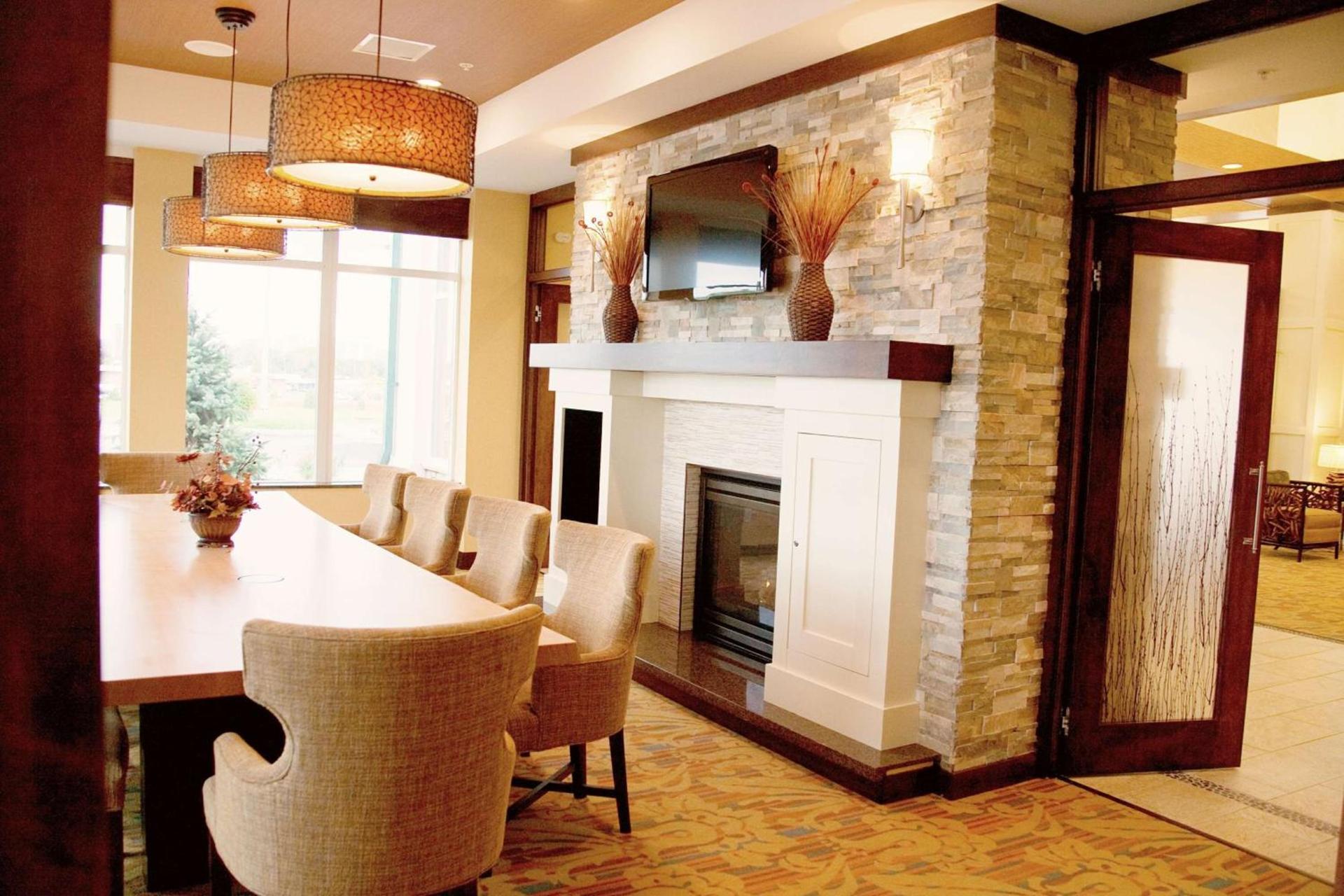 Hilton Garden Inn Watertown photo 62