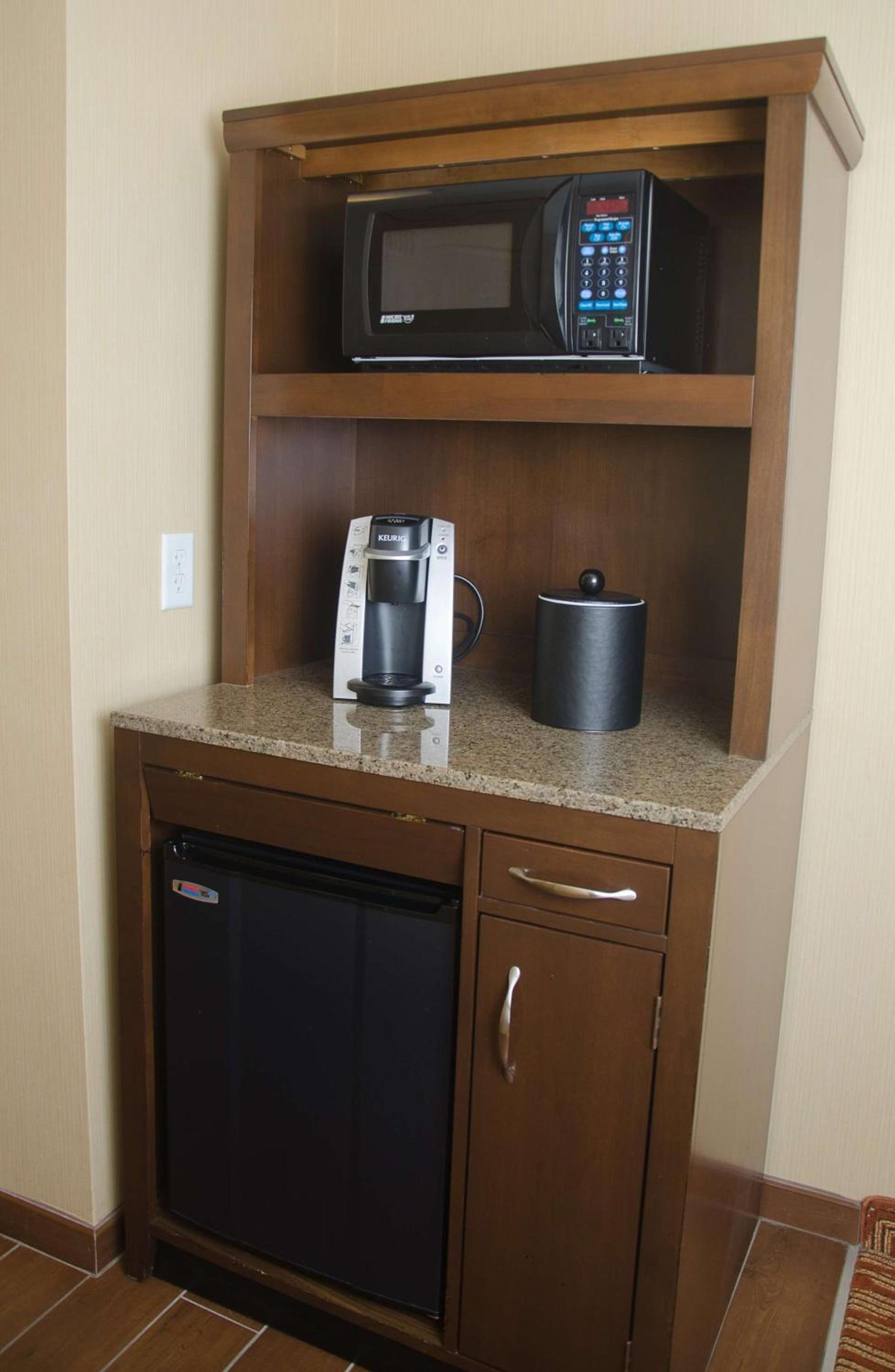 Hilton Garden Inn Watertown photo 79