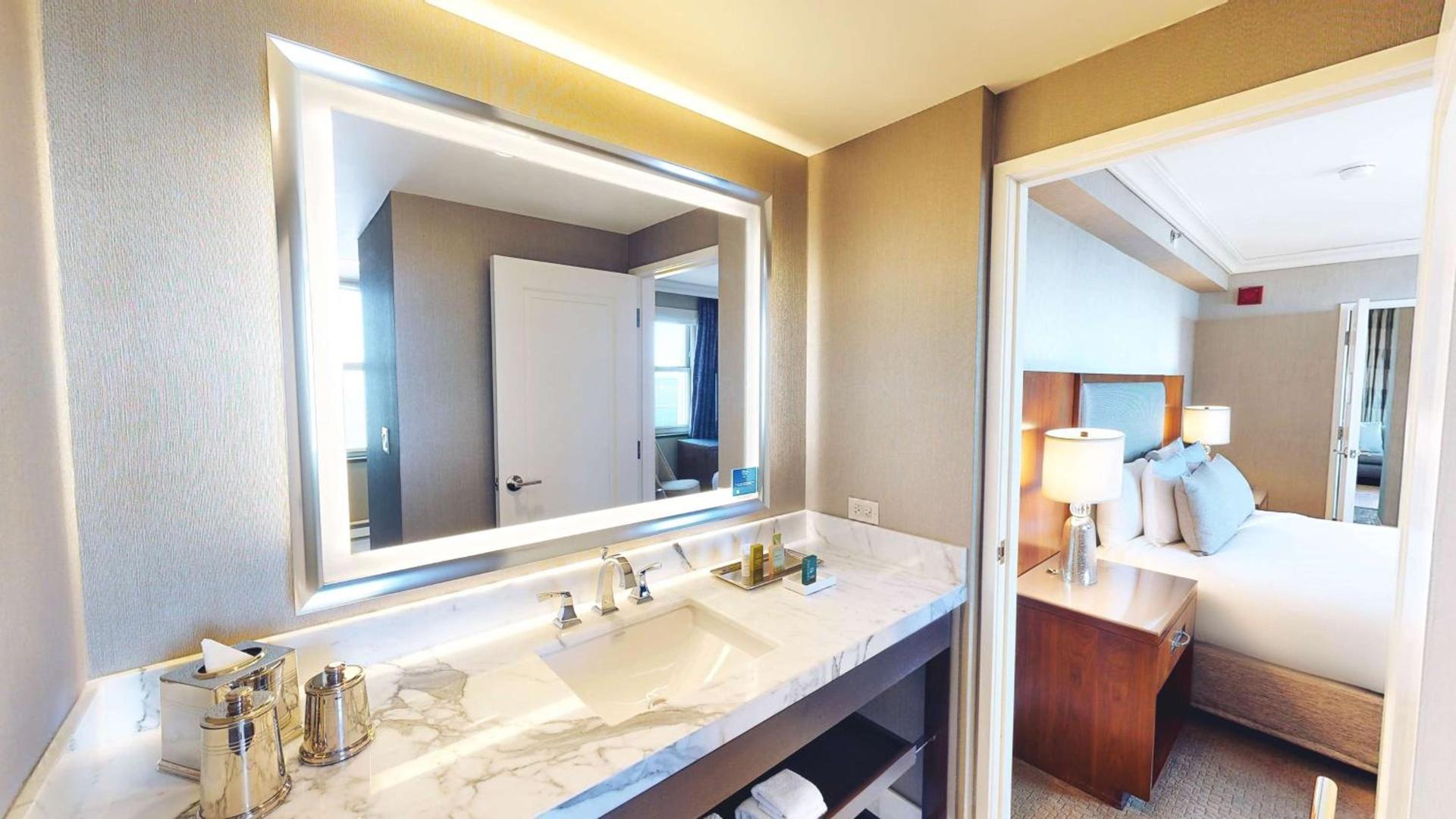 Hilton Chicago photo 84