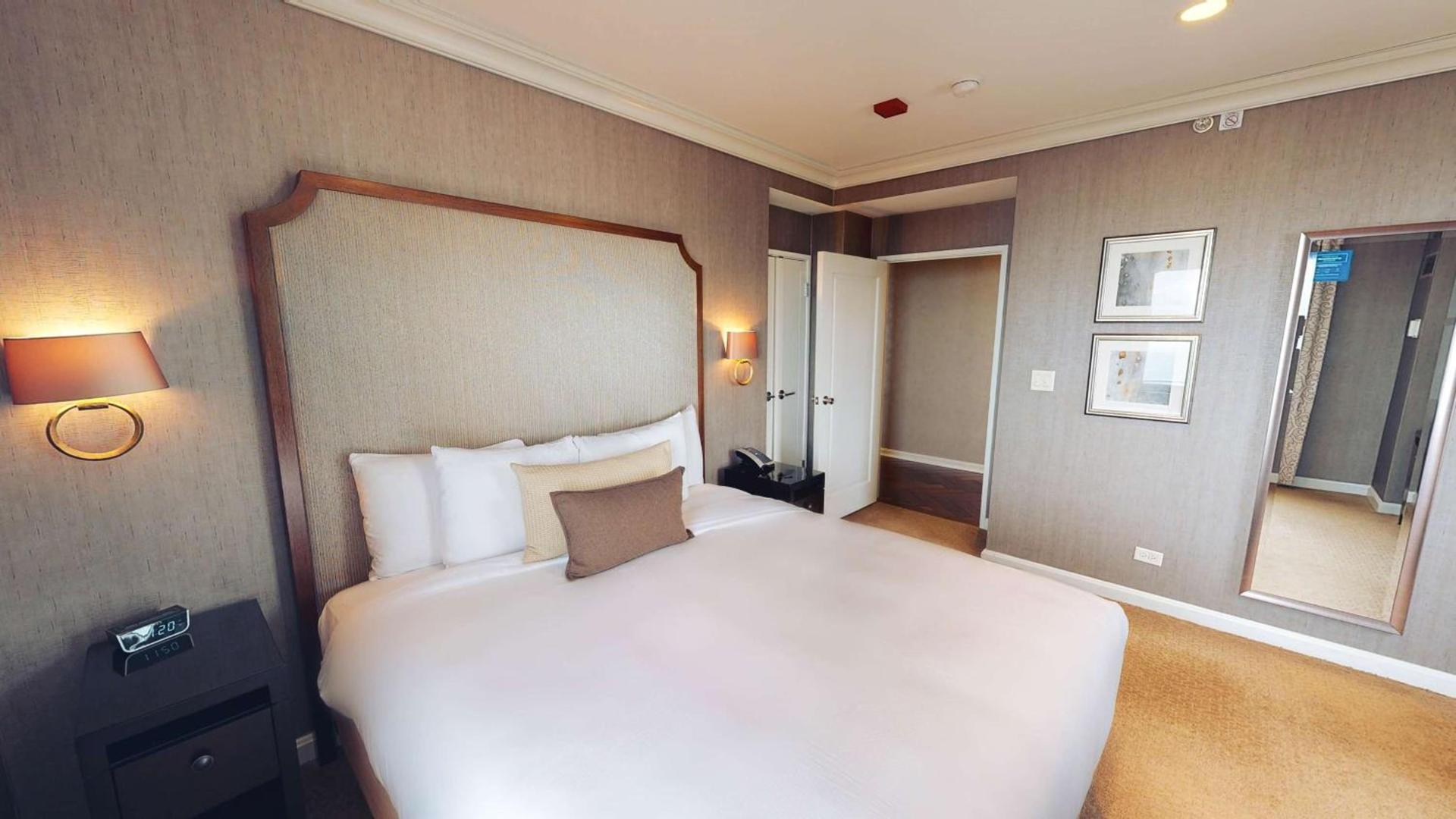 Hilton Chicago photo 76