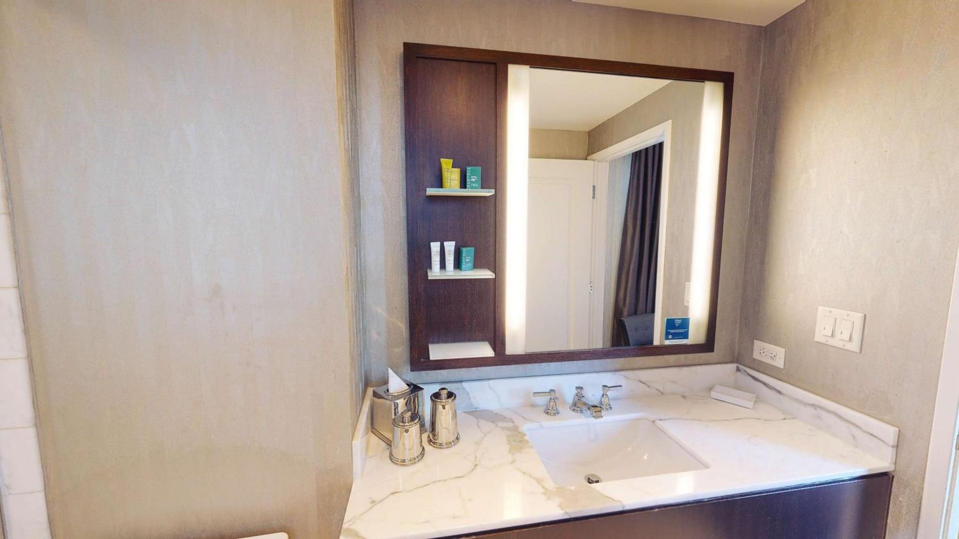Hilton Chicago photo 95