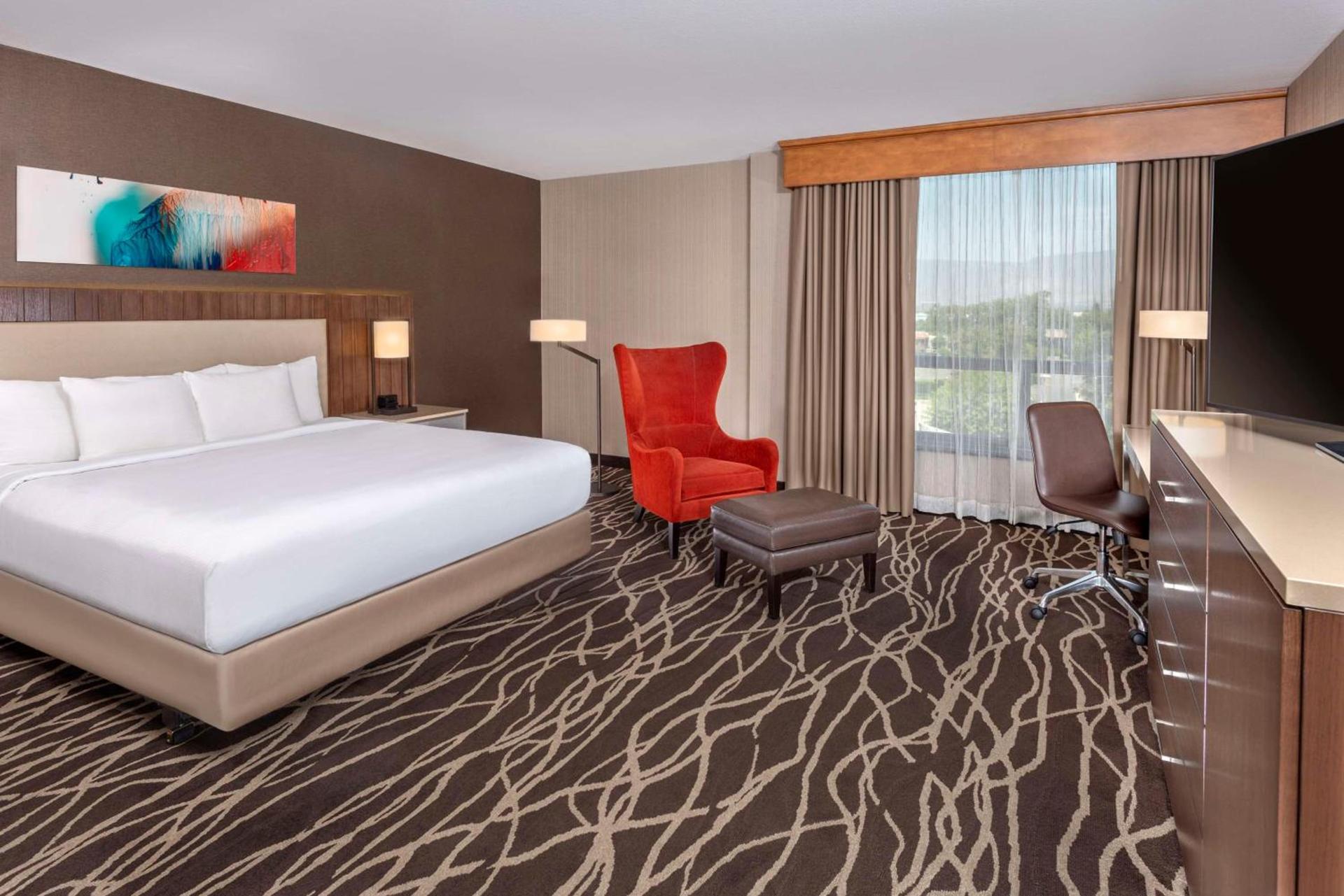 DoubleTree by Hilton San Bernardino photo 28