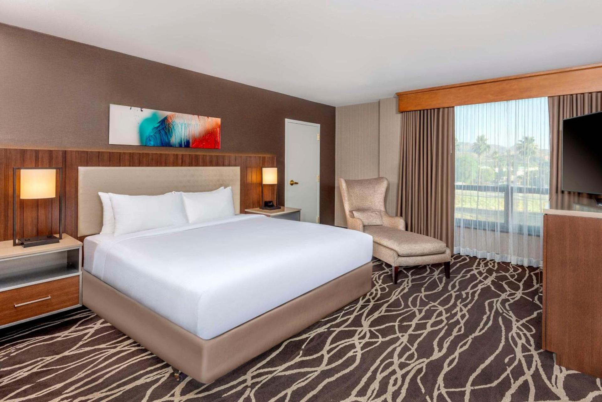 DoubleTree by Hilton San Bernardino photo 32