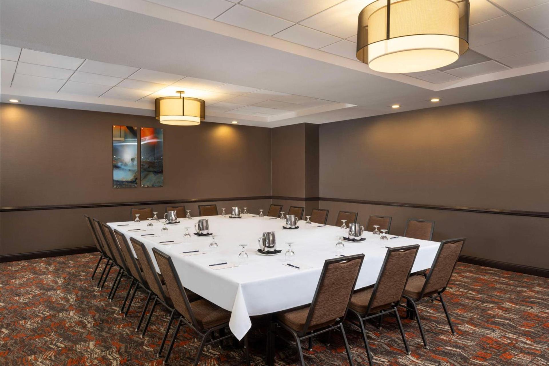 DoubleTree by Hilton San Bernardino photo 45