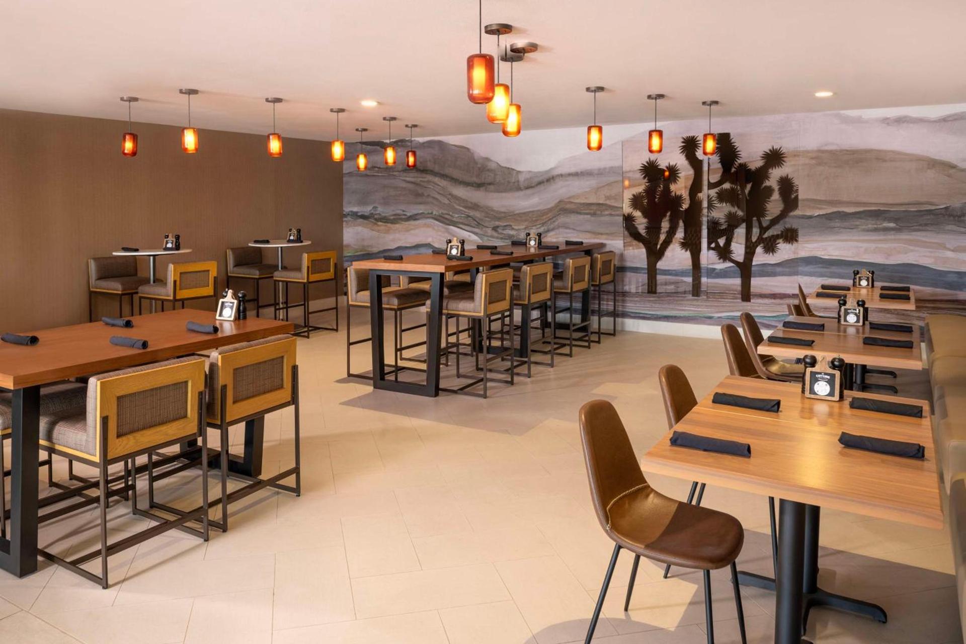 DoubleTree by Hilton San Bernardino photo 9