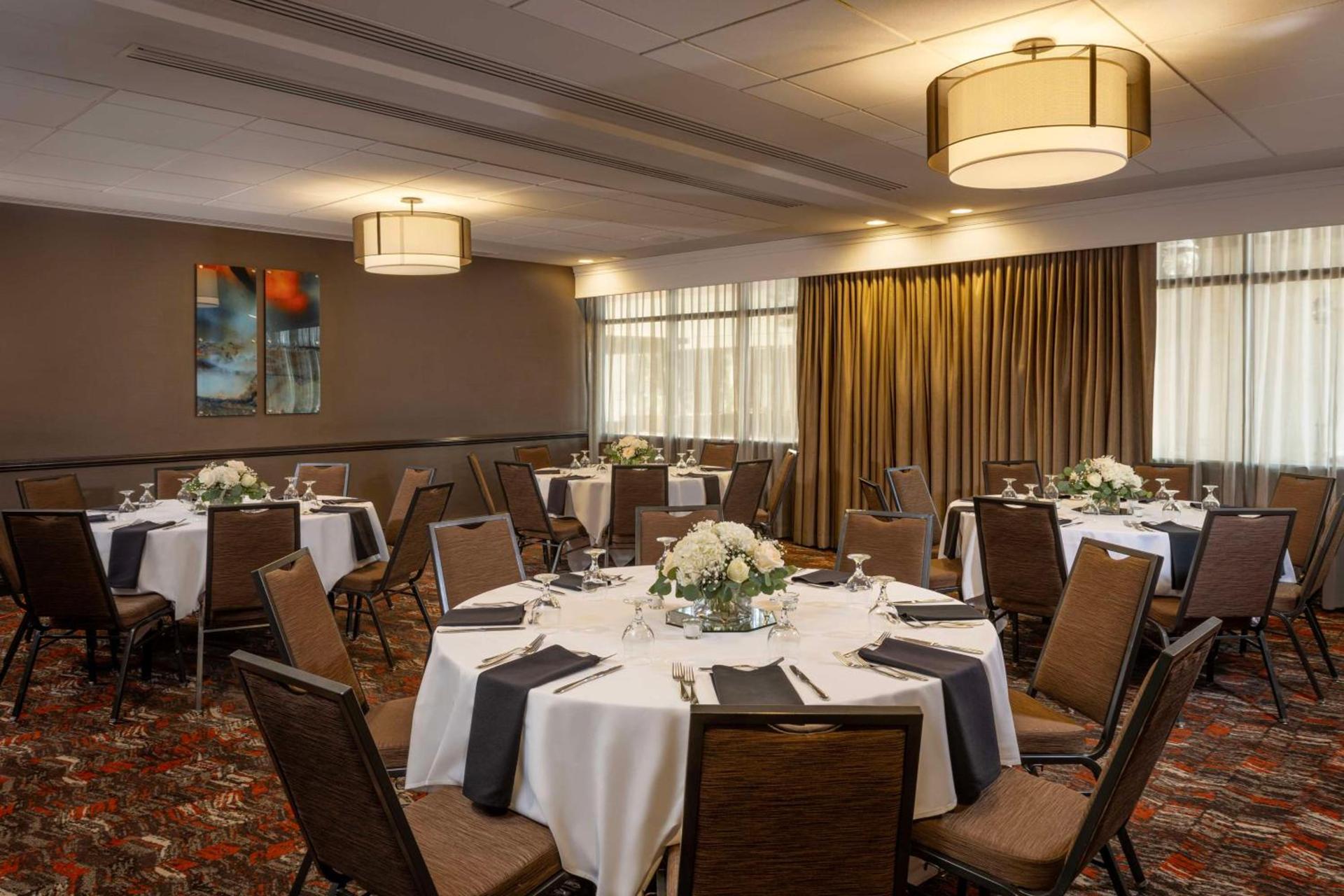 DoubleTree by Hilton San Bernardino photo 43