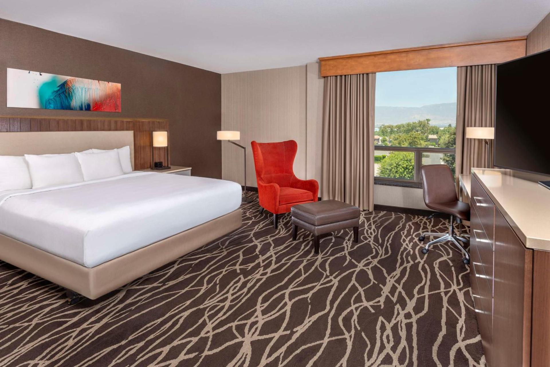 DoubleTree by Hilton San Bernardino photo 27