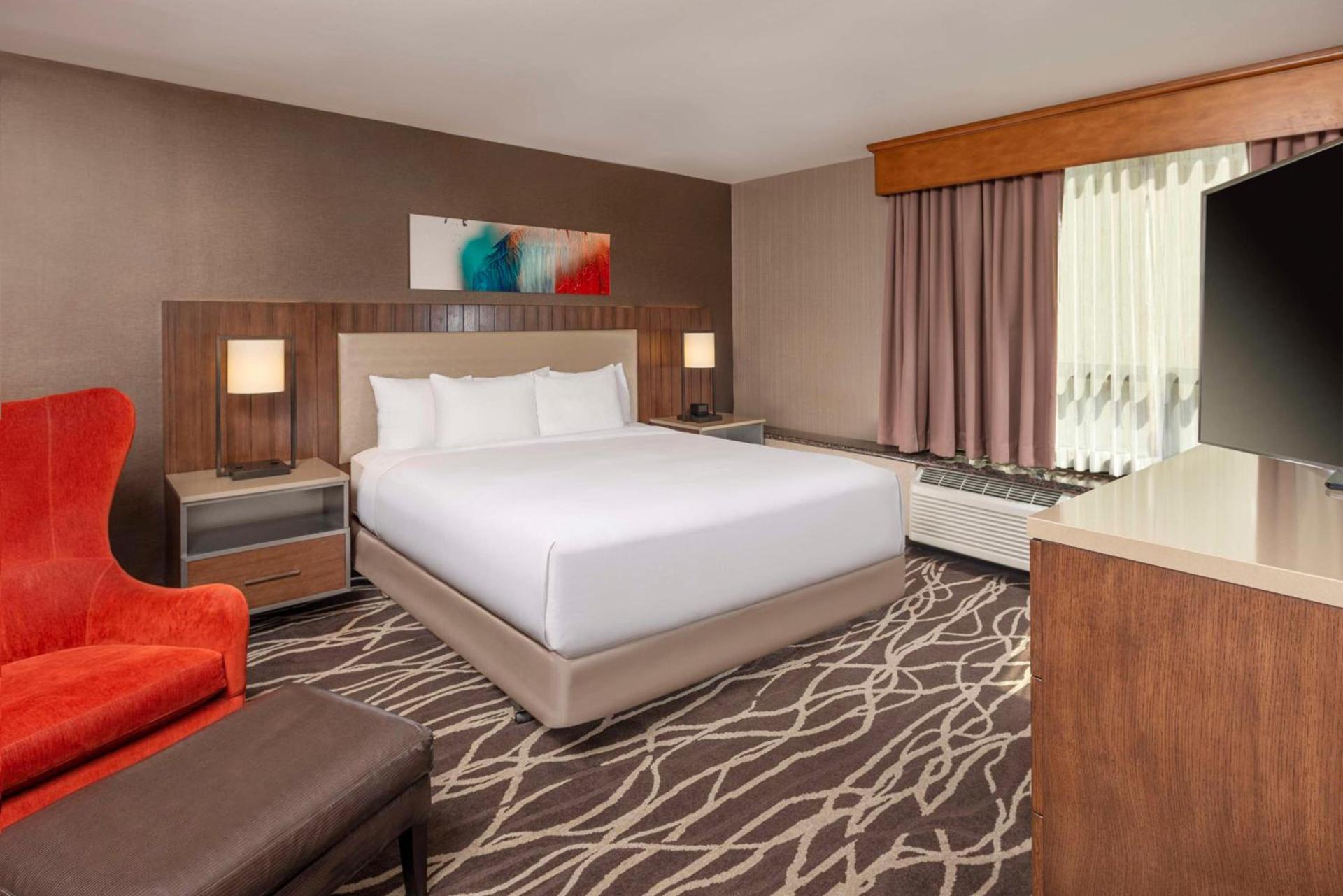 DoubleTree by Hilton San Bernardino photo 23