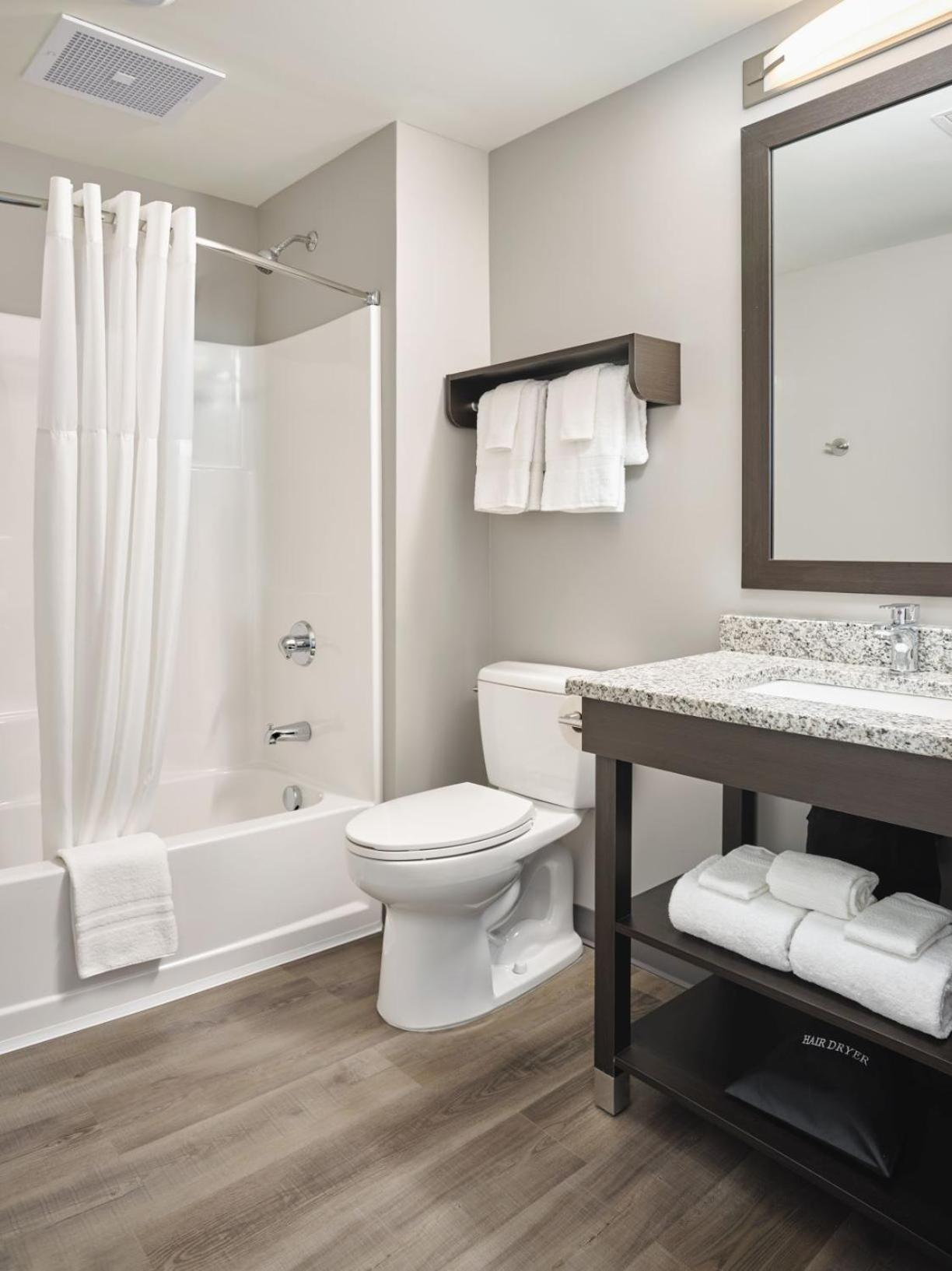 stayAPT Suites Suffolk-Chesapeake photo 4