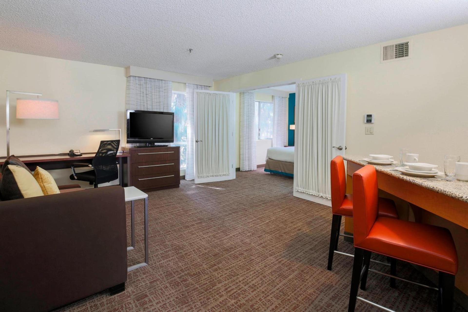 Residence Inn Bakersfield photo 8