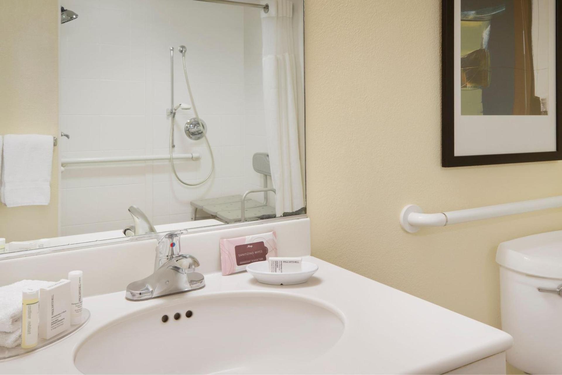 Residence Inn Bakersfield photo 17