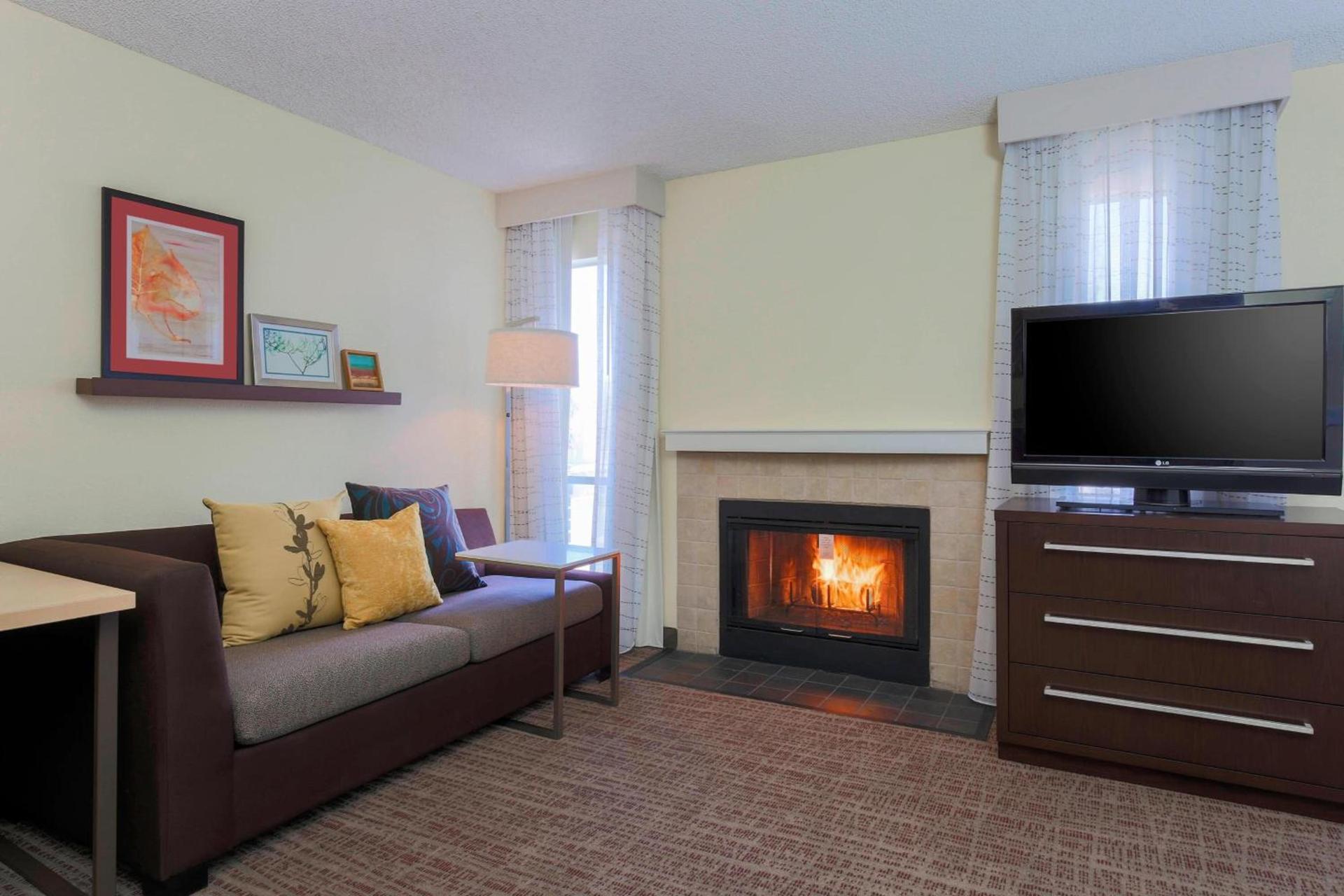 Residence Inn Bakersfield photo 7