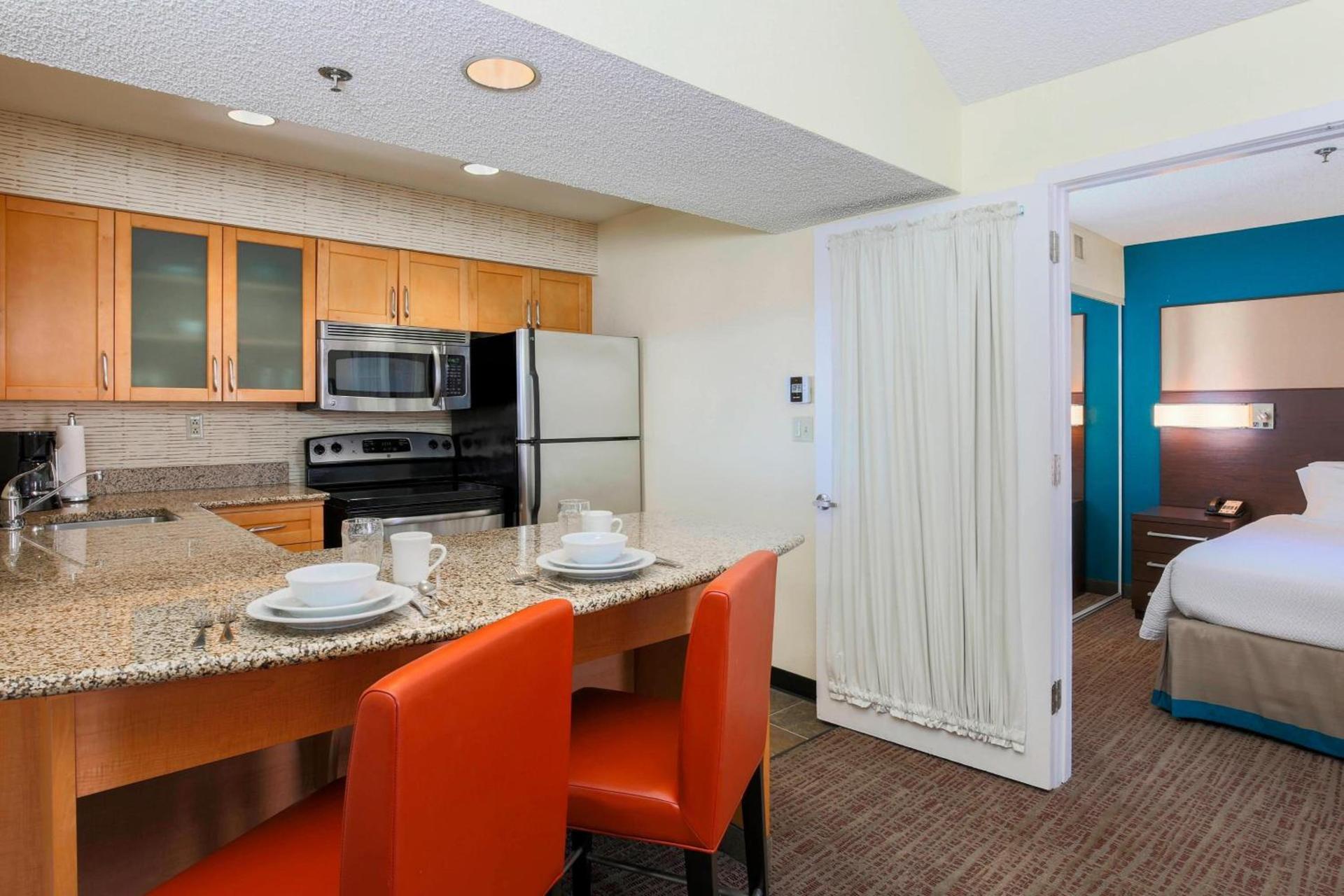 Residence Inn Bakersfield photo 12