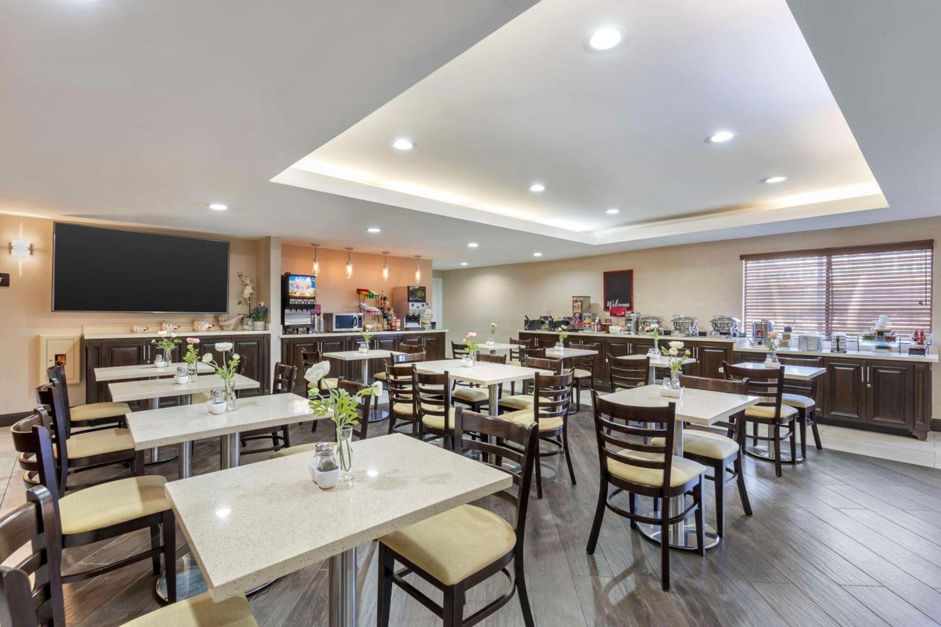Best Western Plus West Covina Inn photo 46
