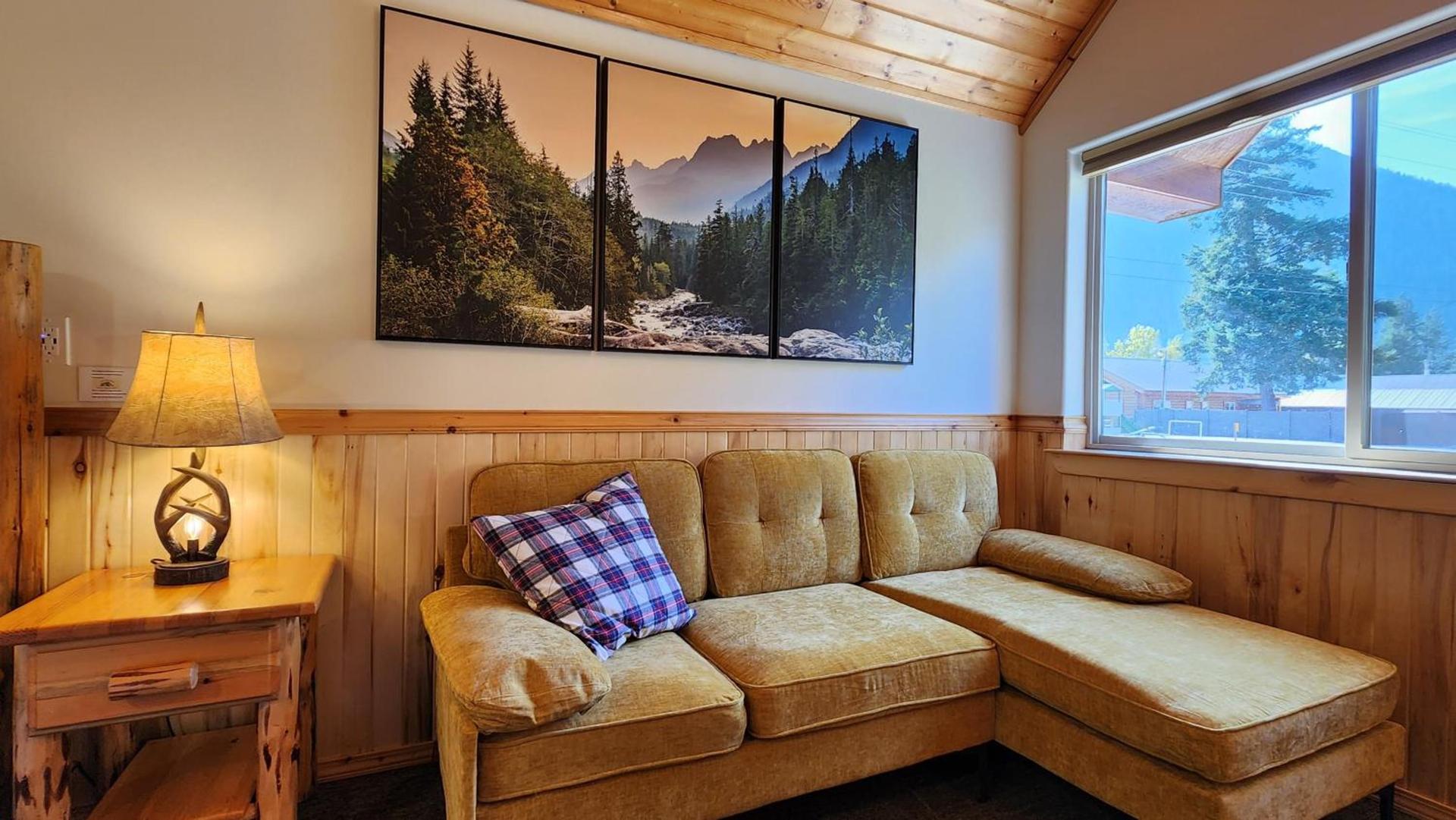 Beargrass Lodging & RV Resort photo 54
