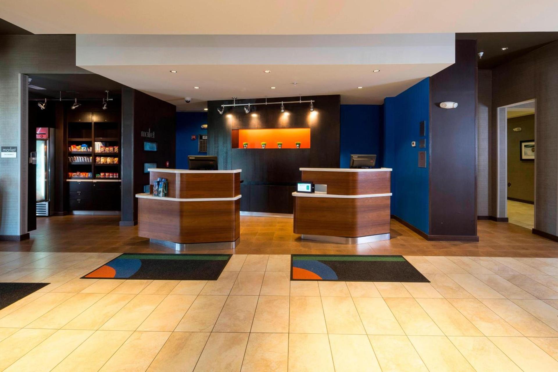 Courtyard by Marriott Battle Creek photo 3