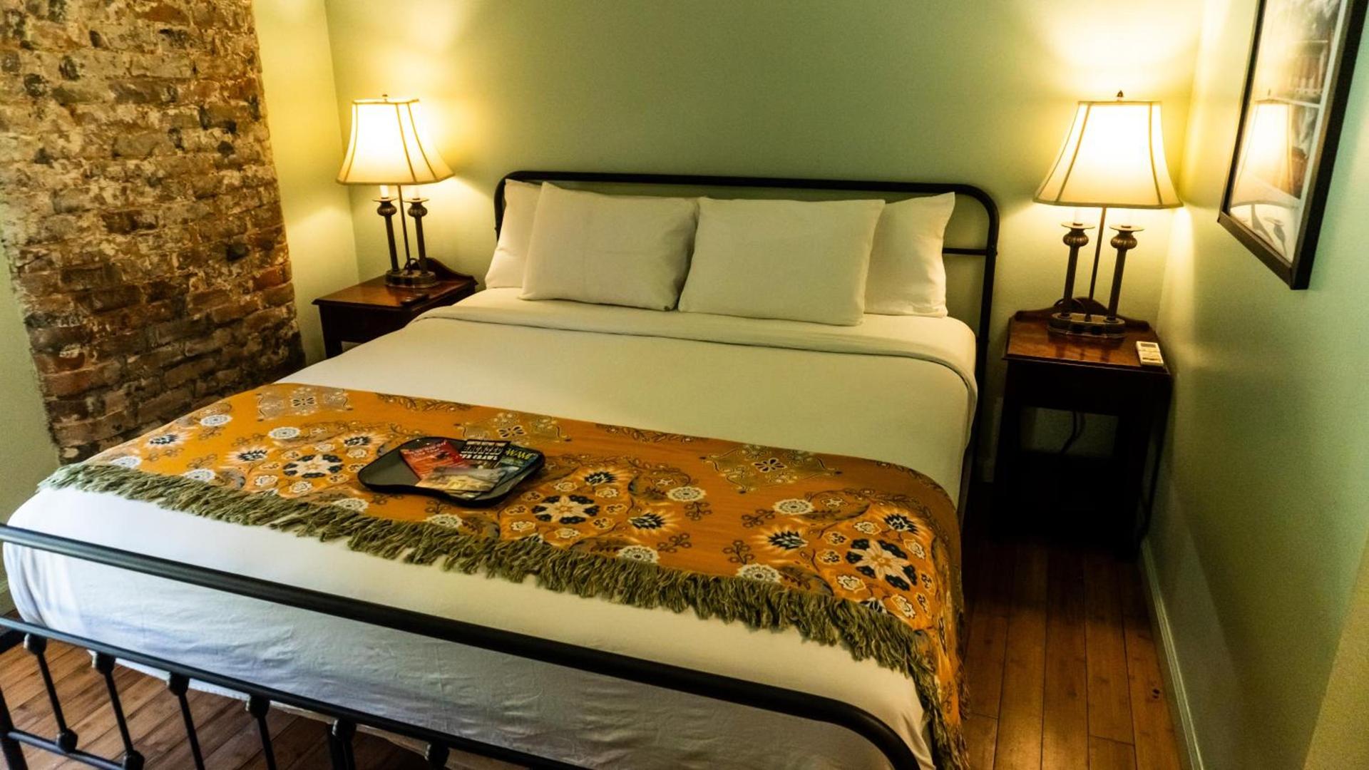 Historic Mardi Gras Inn photo 30