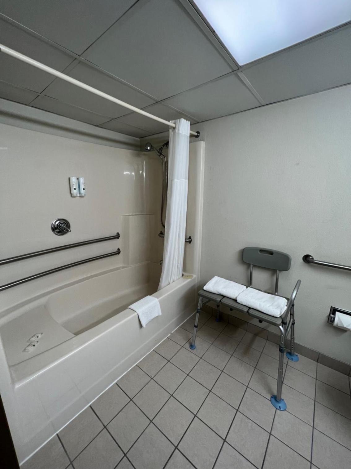 Quality Inn Seekonk-Providence photo 25