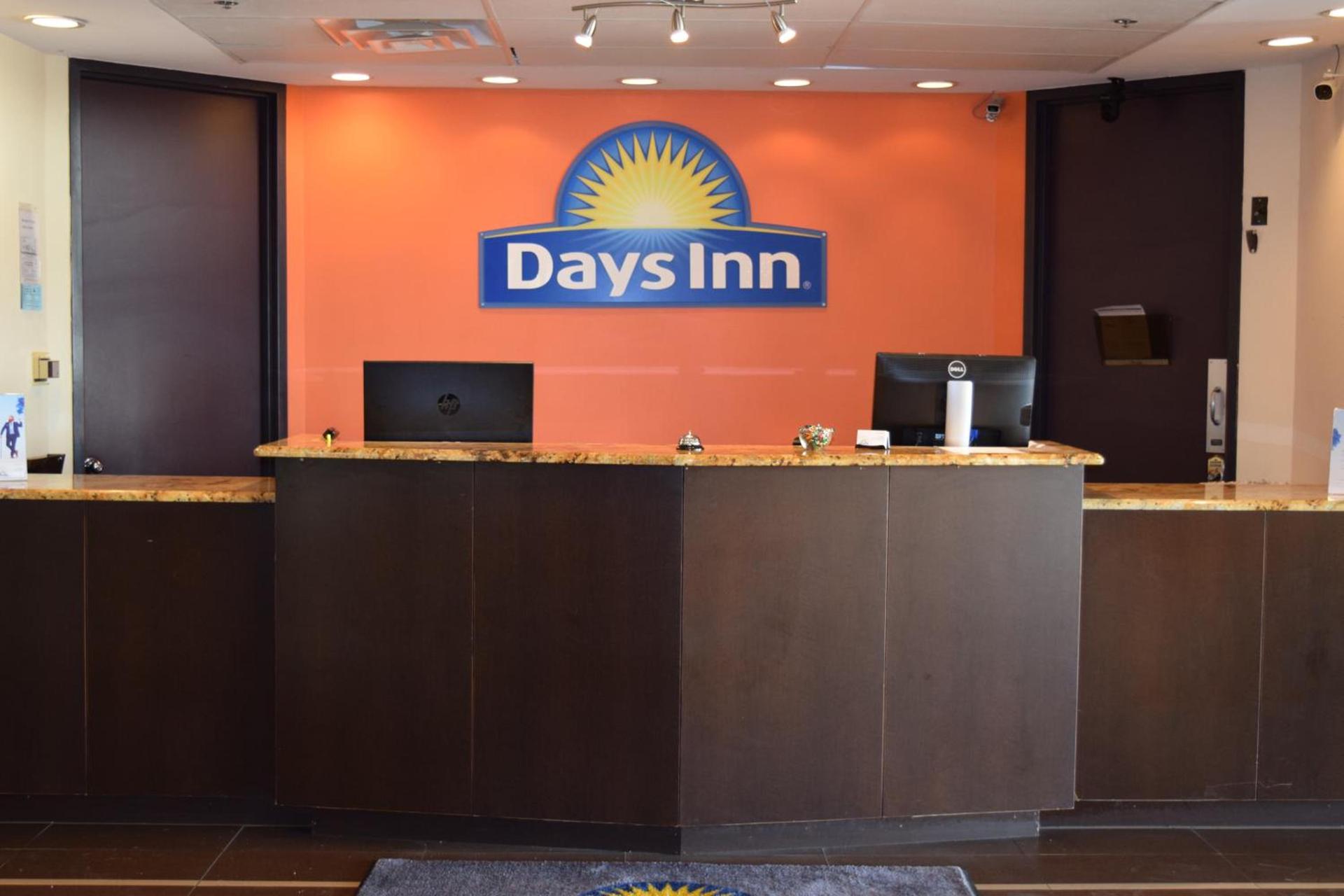 Days Inn by Wyndham Sherman photo 61