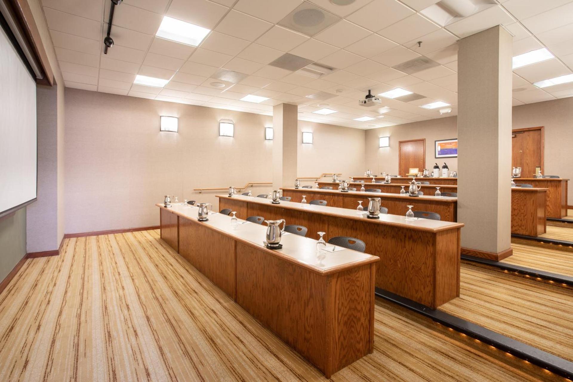 Crowne Plaza Phoenix - Chandler Golf Resort by IHG photo 35