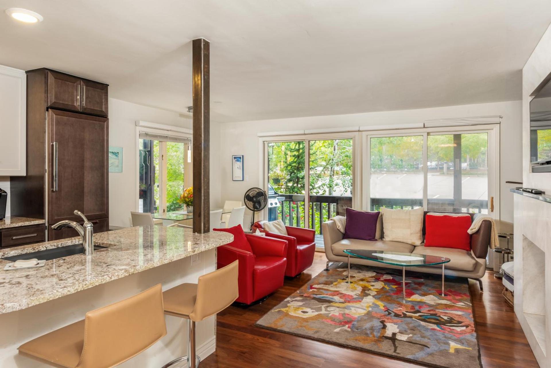 Christiania Lodge Condominiums Collection photo 40