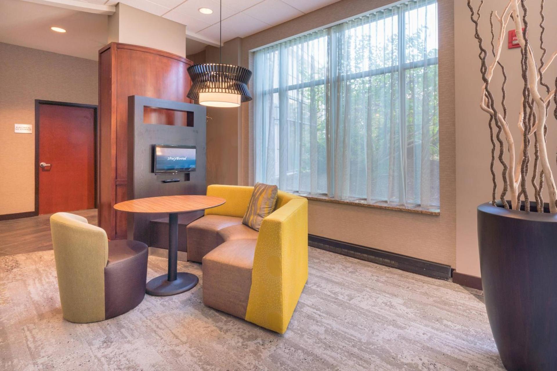 Courtyard by Marriott Silver Spring Downtown photo 15