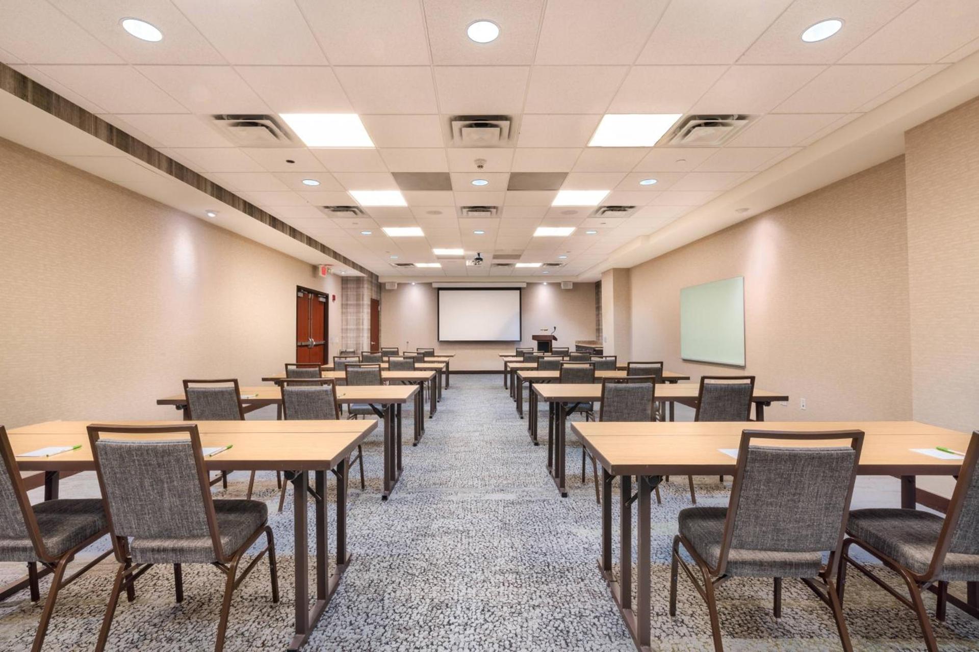 Courtyard by Marriott Silver Spring Downtown photo 25