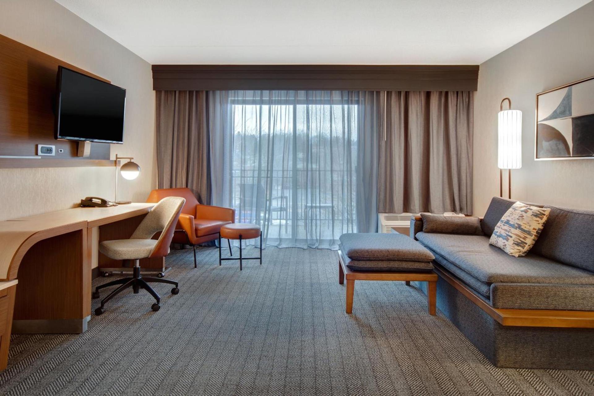 Courtyard by Marriott State College photo 30