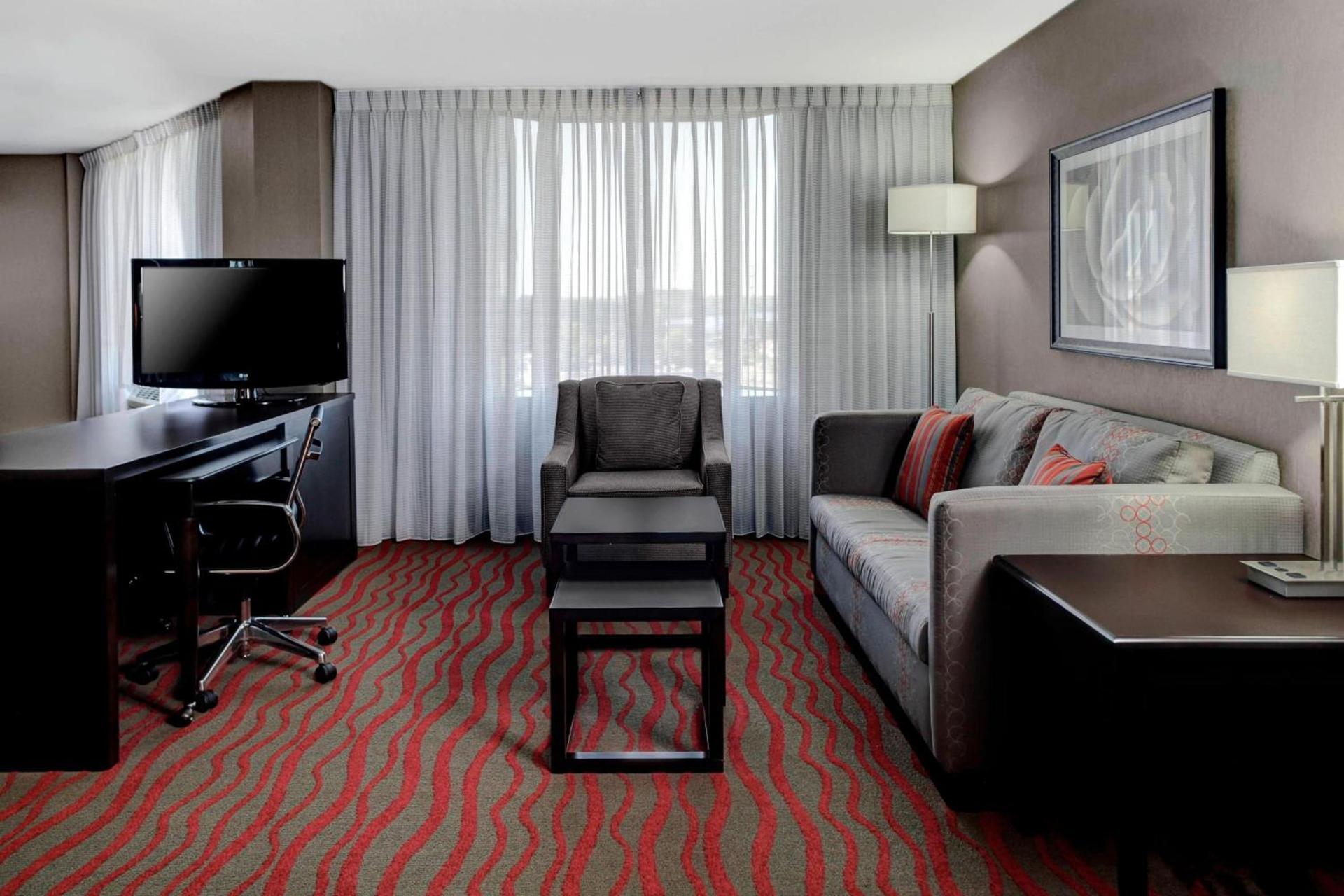 Courtyard by Marriott St. Cloud photo 9