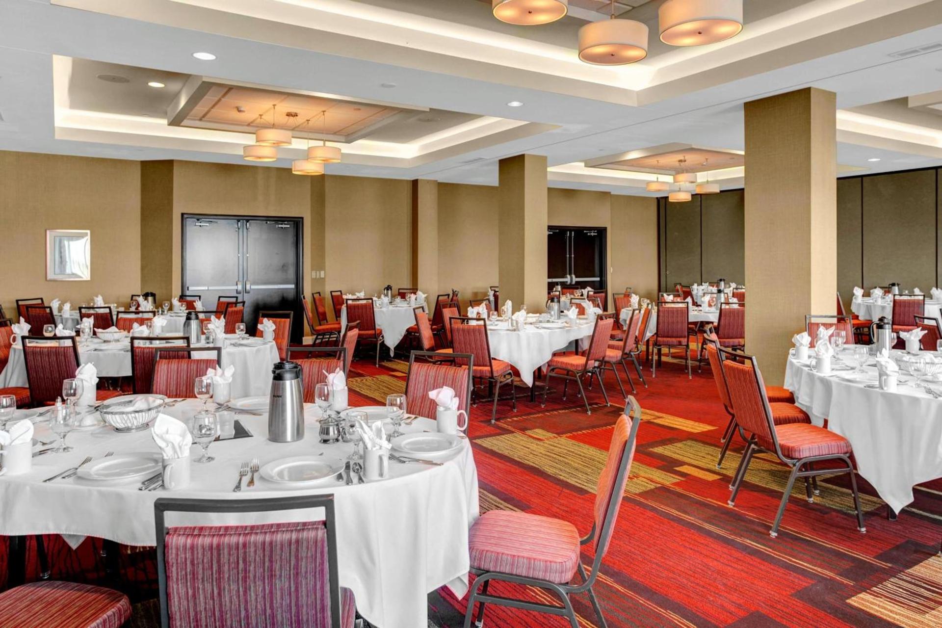 Courtyard by Marriott St. Cloud photo 35
