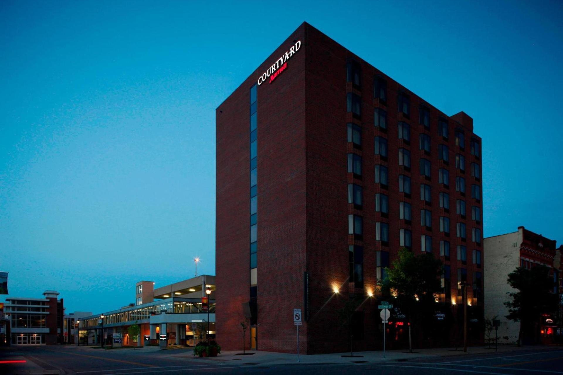 Courtyard by Marriott St. Cloud photo 1