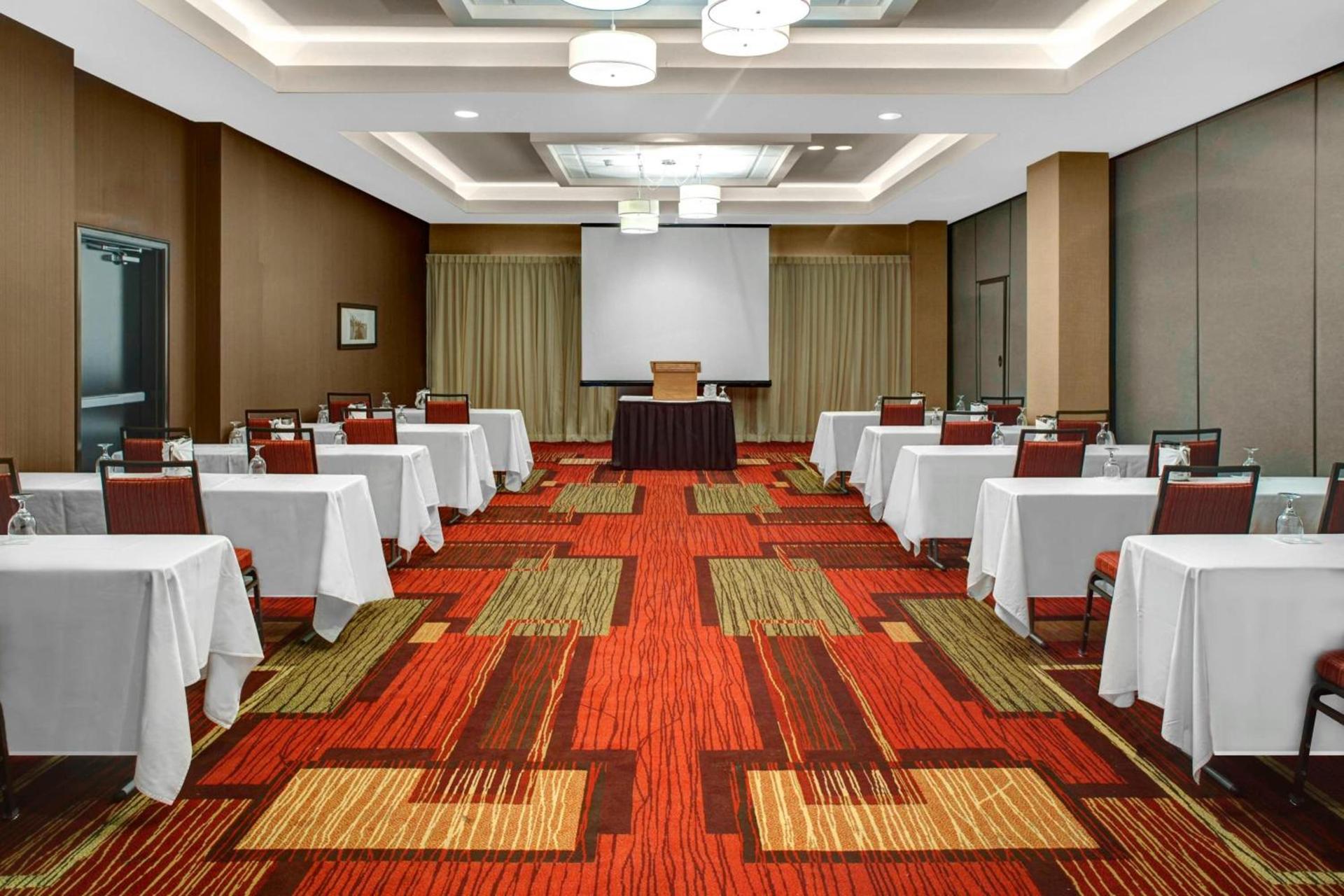 Courtyard by Marriott St. Cloud photo 37