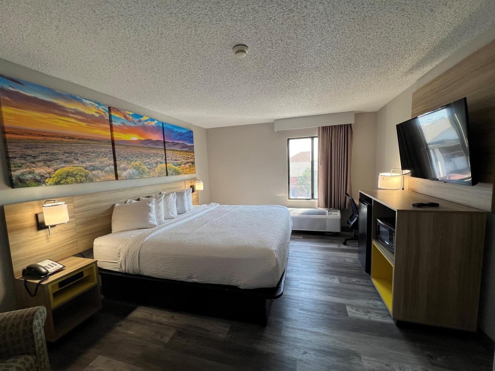 Days Inn by Wyndham Tulsa Central photo 28