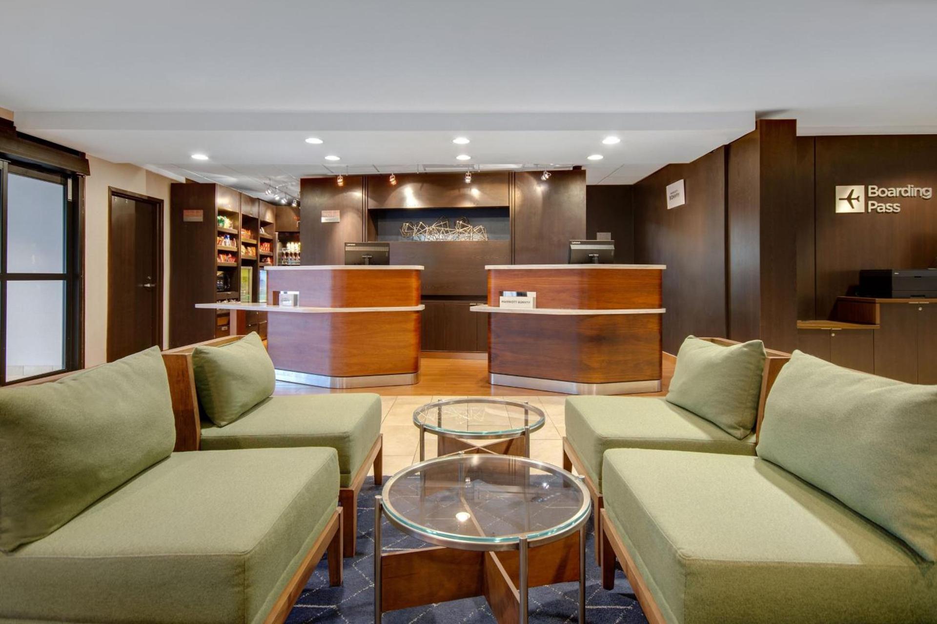 Courtyard by Marriott State College photo 9
