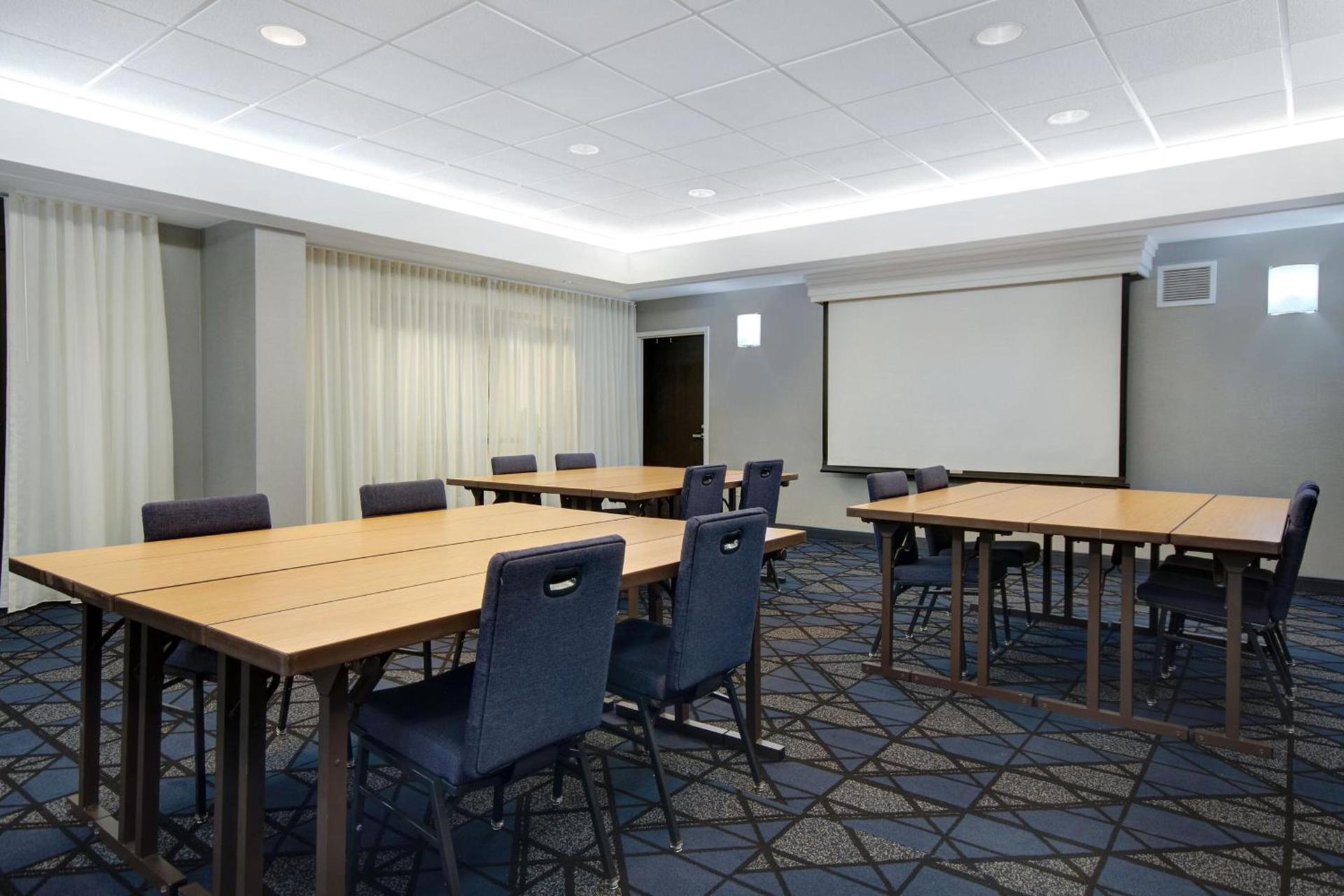 Courtyard by Marriott State College photo 51