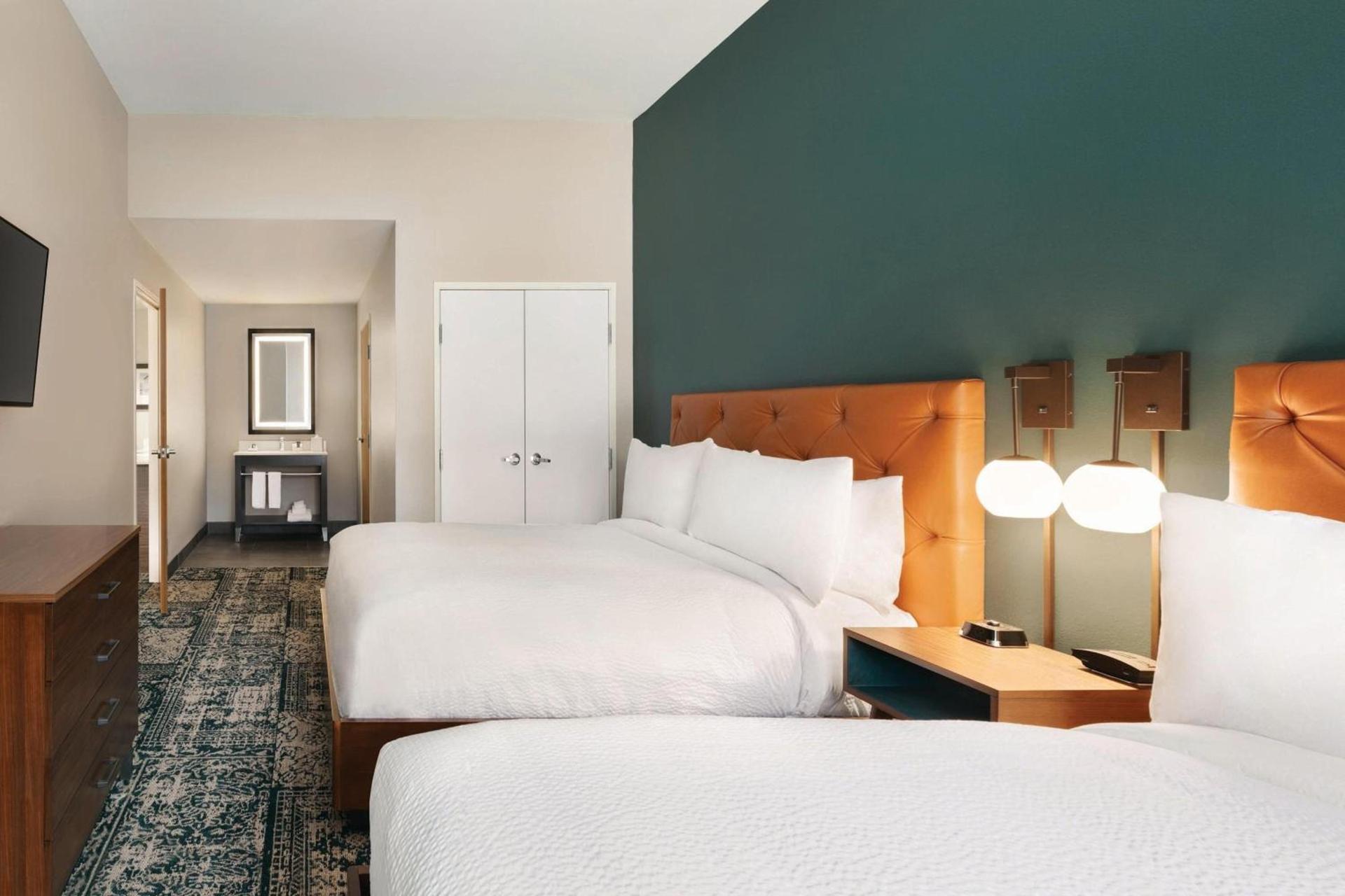 Four Points by Sheraton Raleigh Arena photo 13