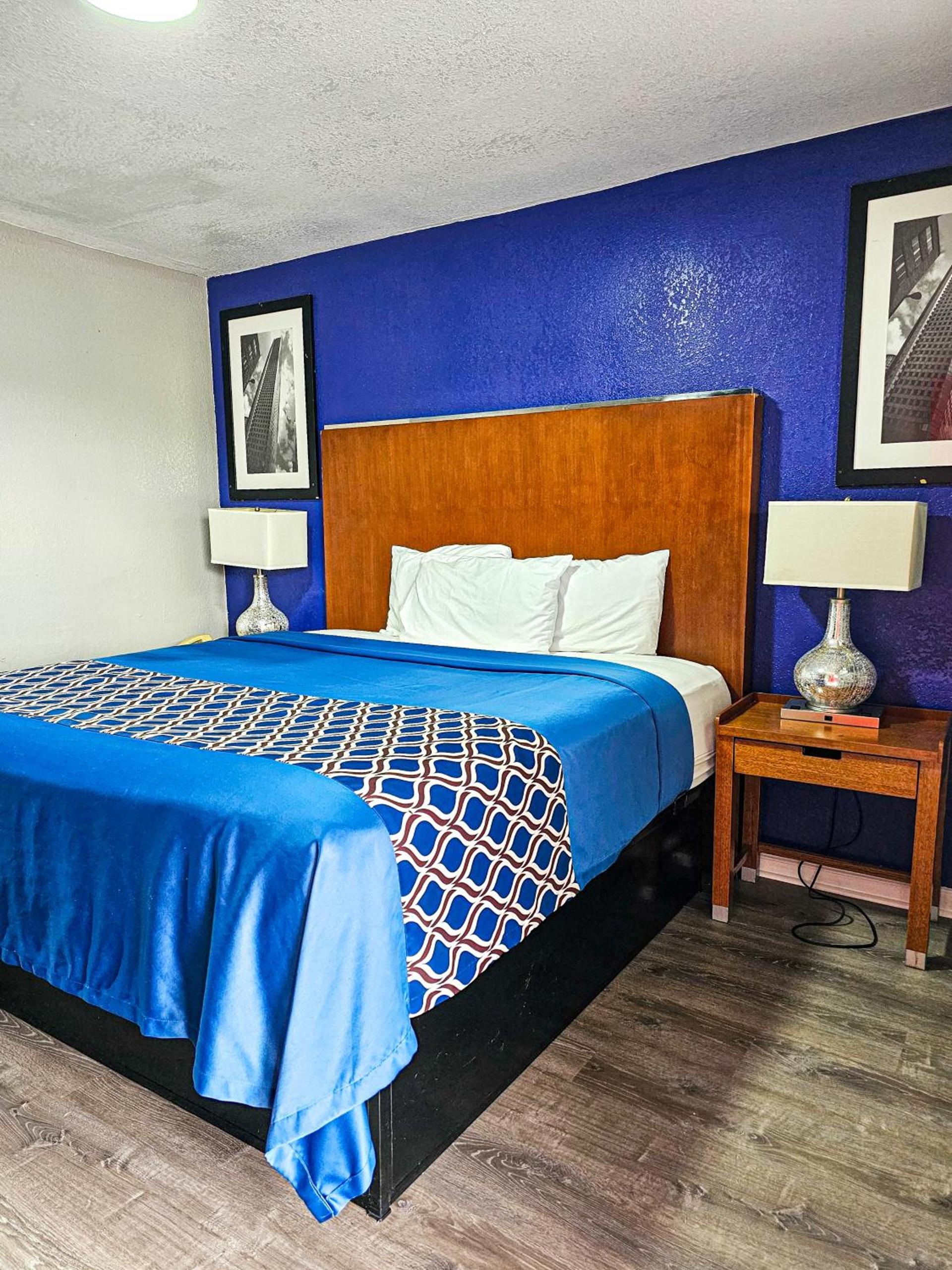 Golden Inn photo 12